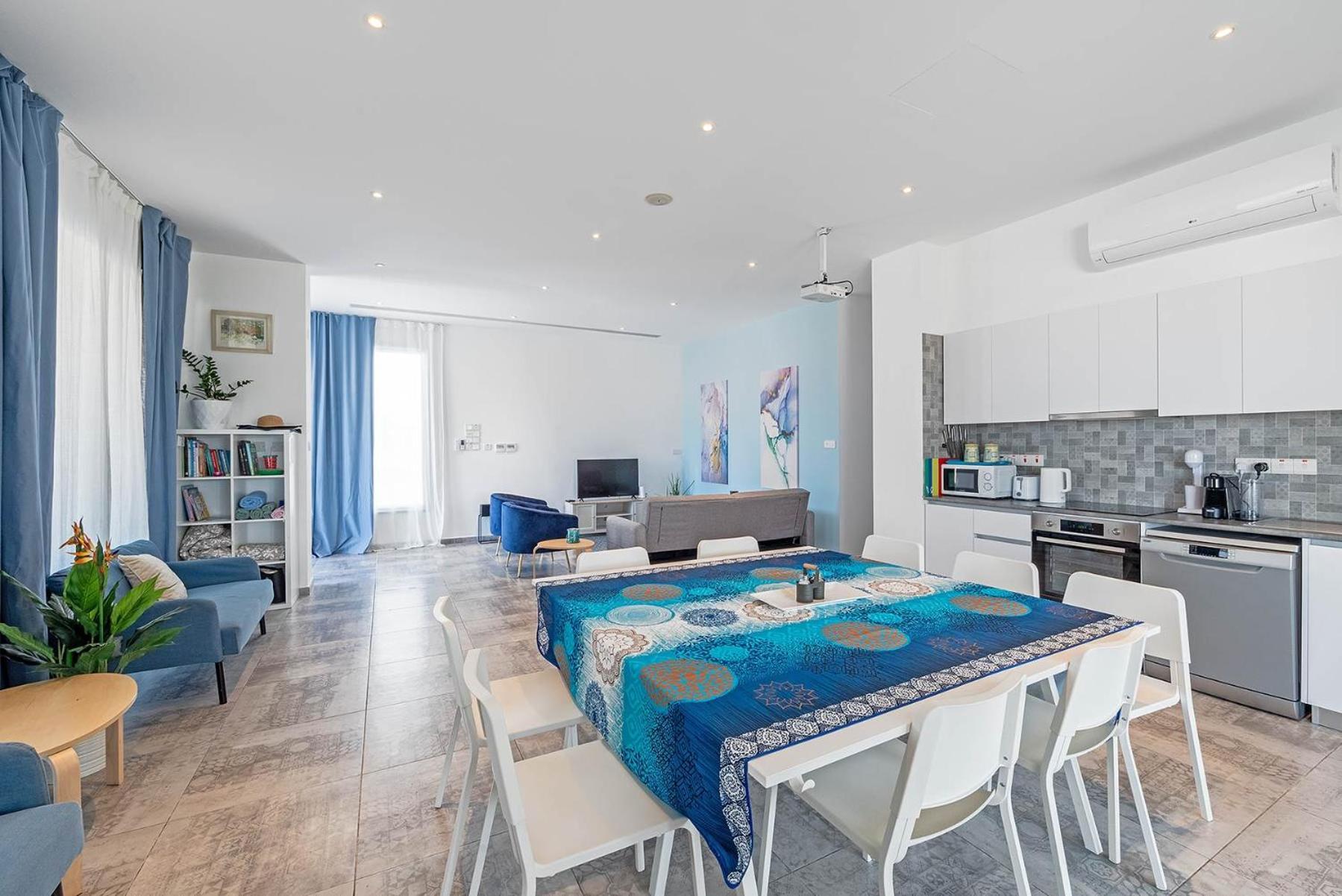 Villa Blue Diamond