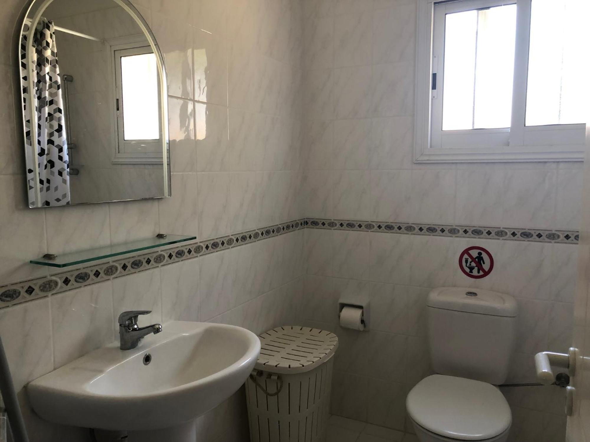 Apartment Limnaria Gardens - Modern Sunny 2 Bed Paphos