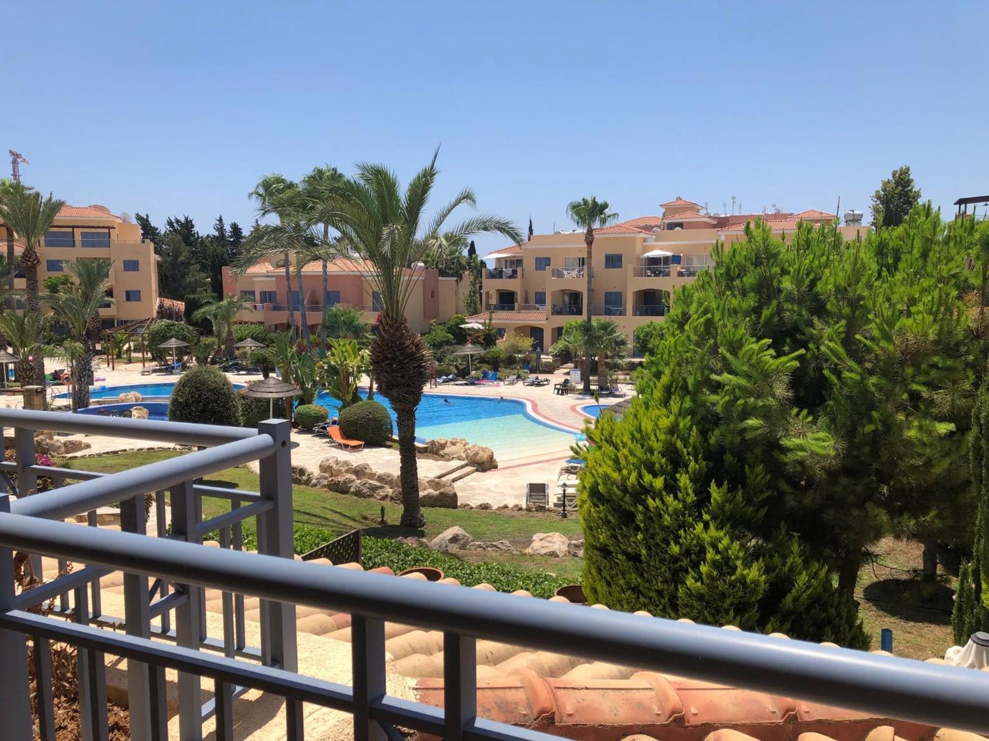 Apartment Limnaria Gardens - Modern Sunny 2 Bed