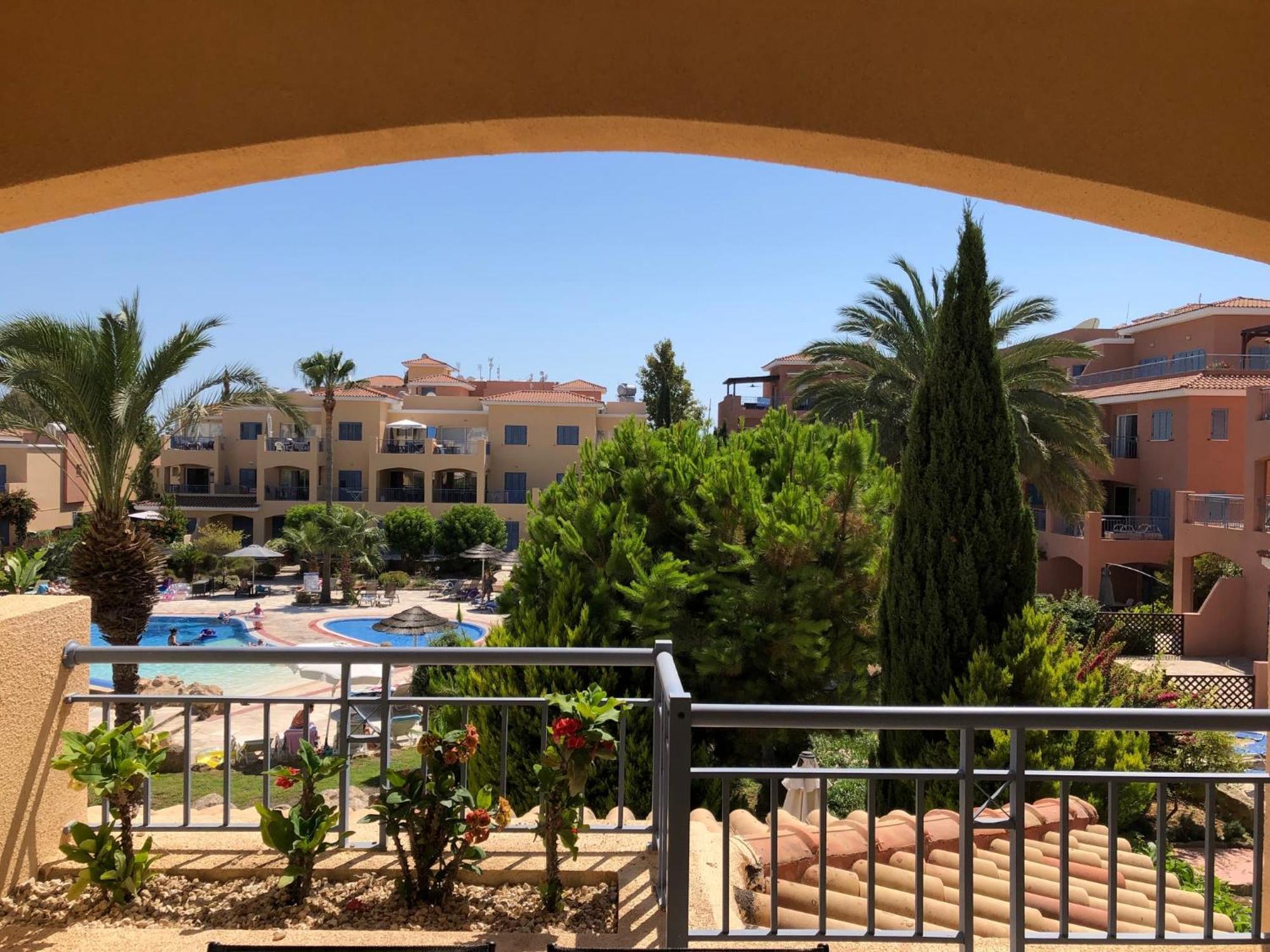 Limnaria Gardens - Modern Sunny 2 Bed * Paphos