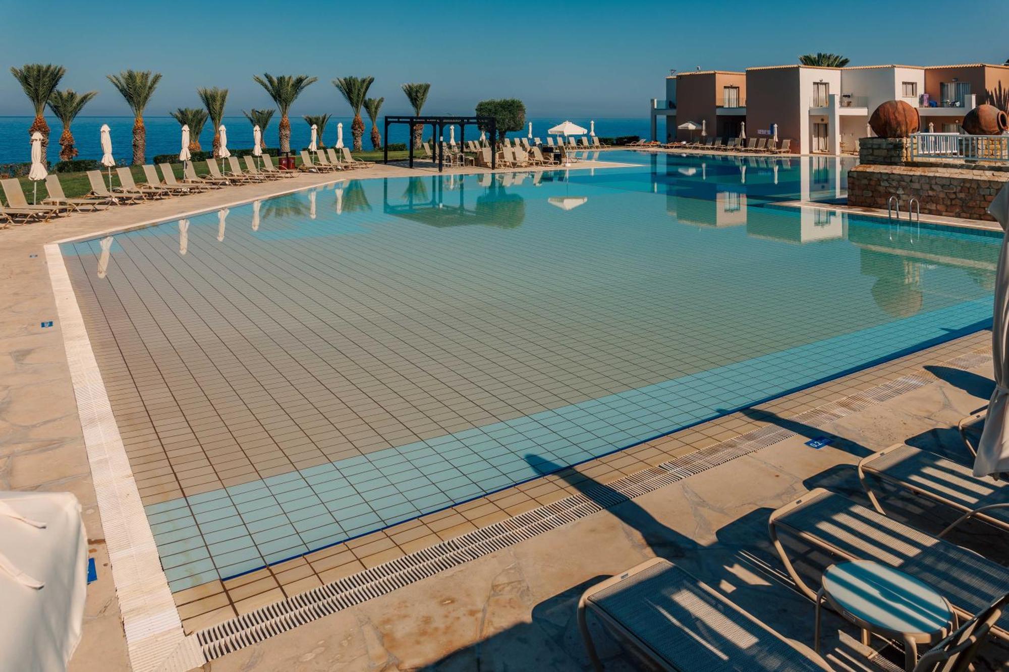 Atlantica Akteon 4*