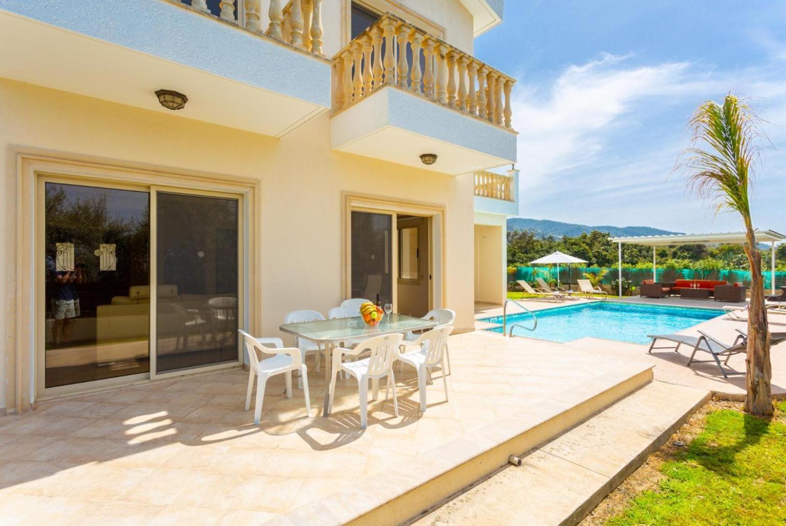 Rose Villa *