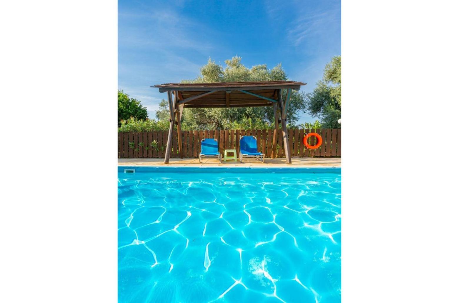 Villa Charoula Exi