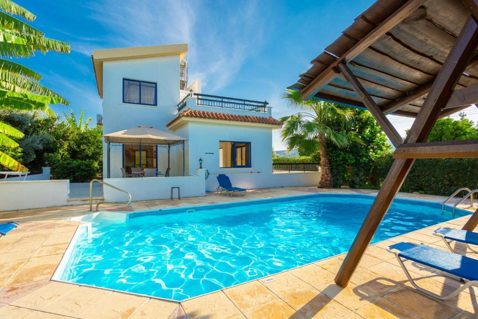 Charoula Exi Villa