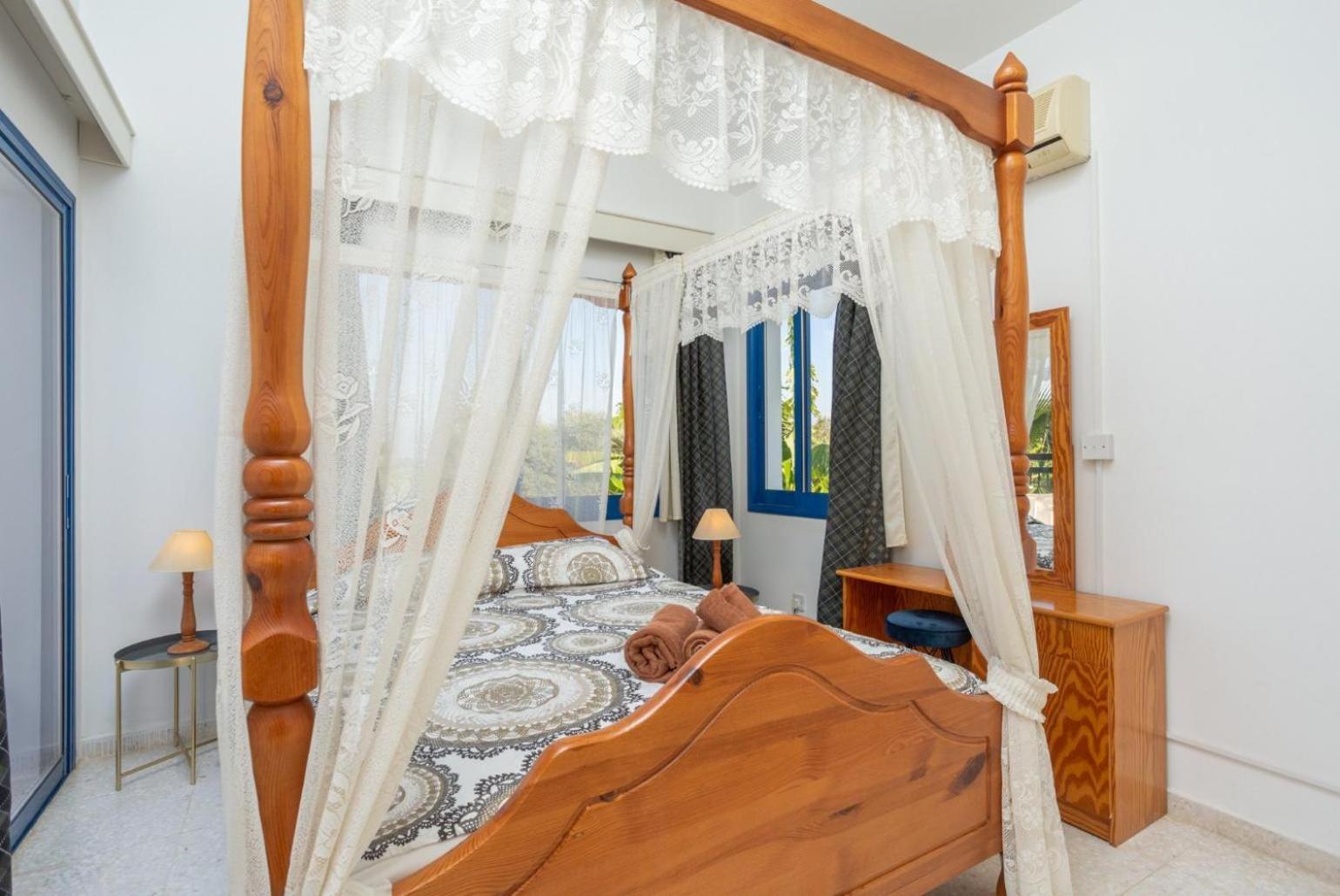 Charoula Exi Villa Paphos