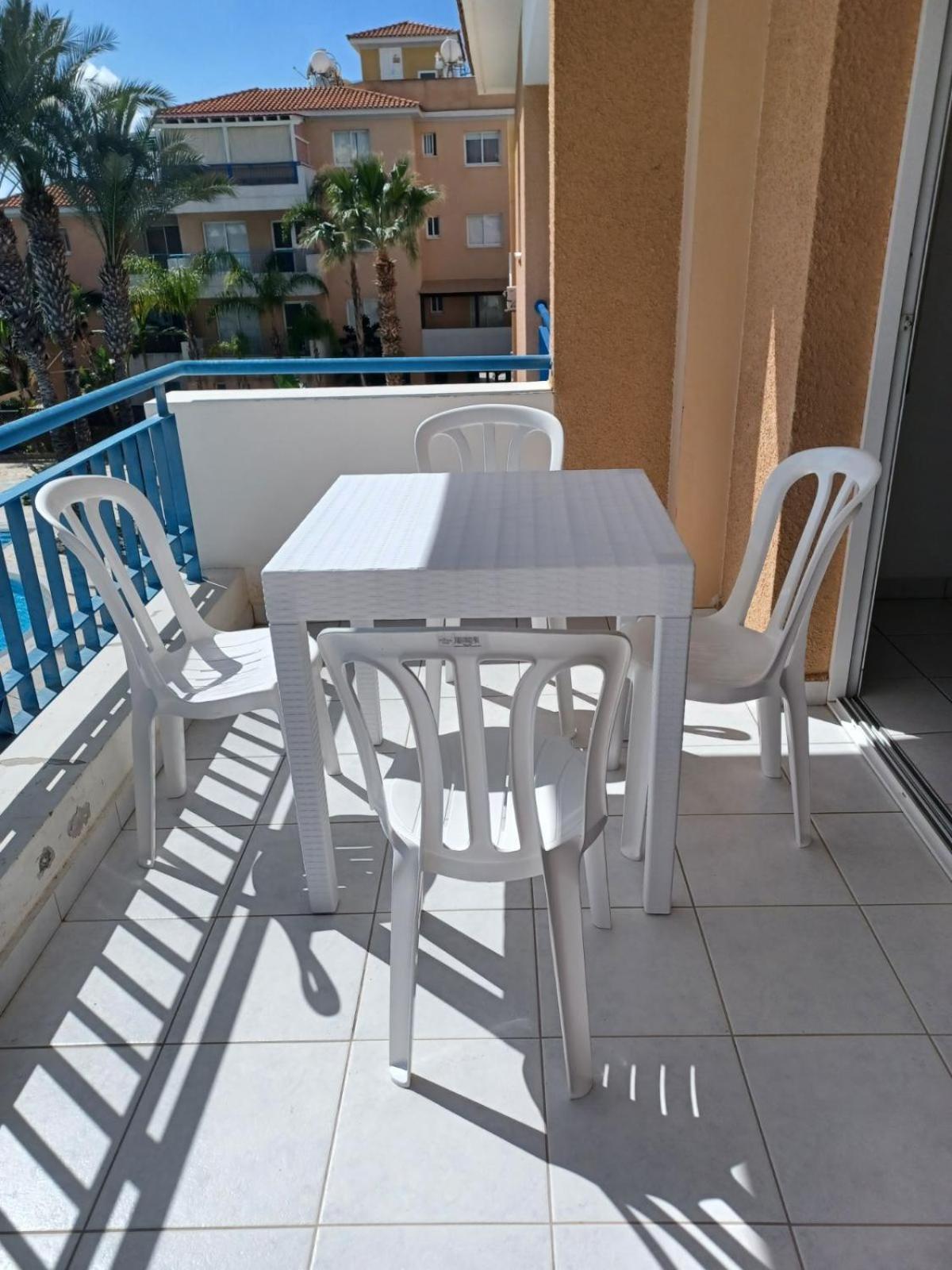 Iris Village Apartment Paphos