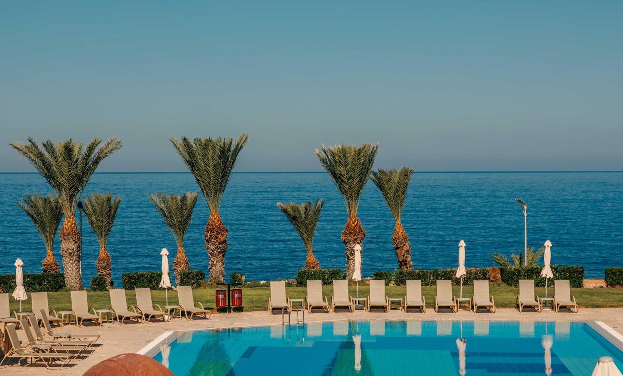Atlantica Akteon 4*