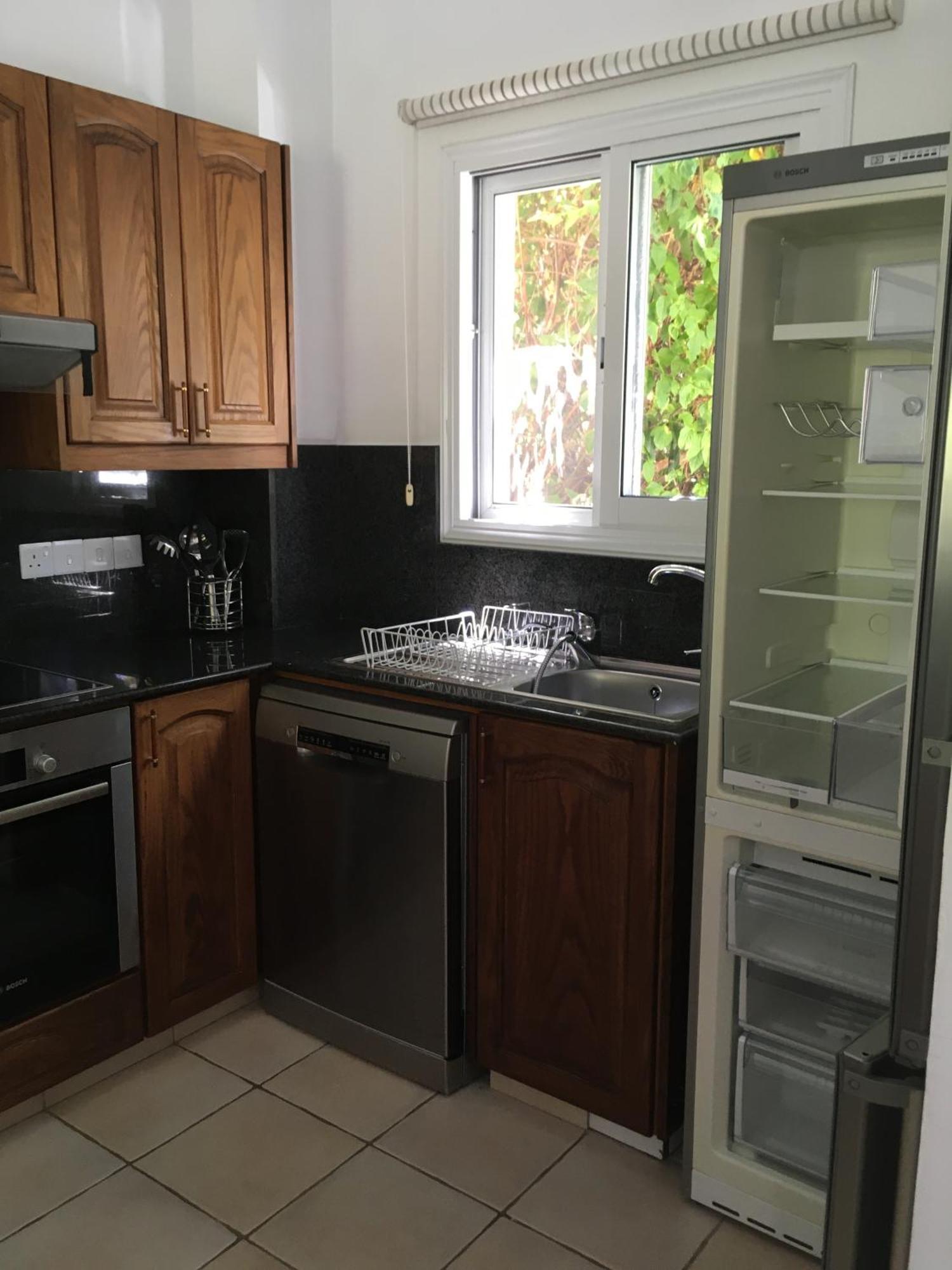Limnaria Kato - Wonderful Near The And Facilities *