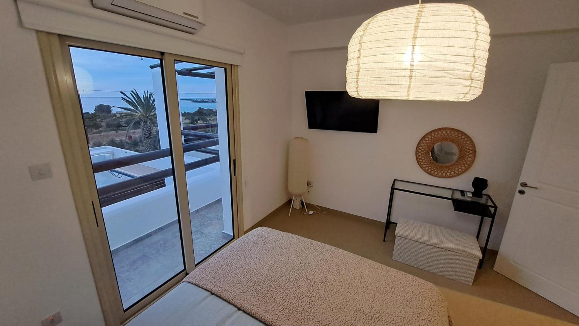 Nireas Villa *