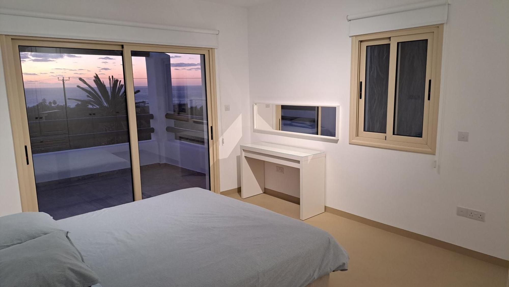 Nireas Villa *