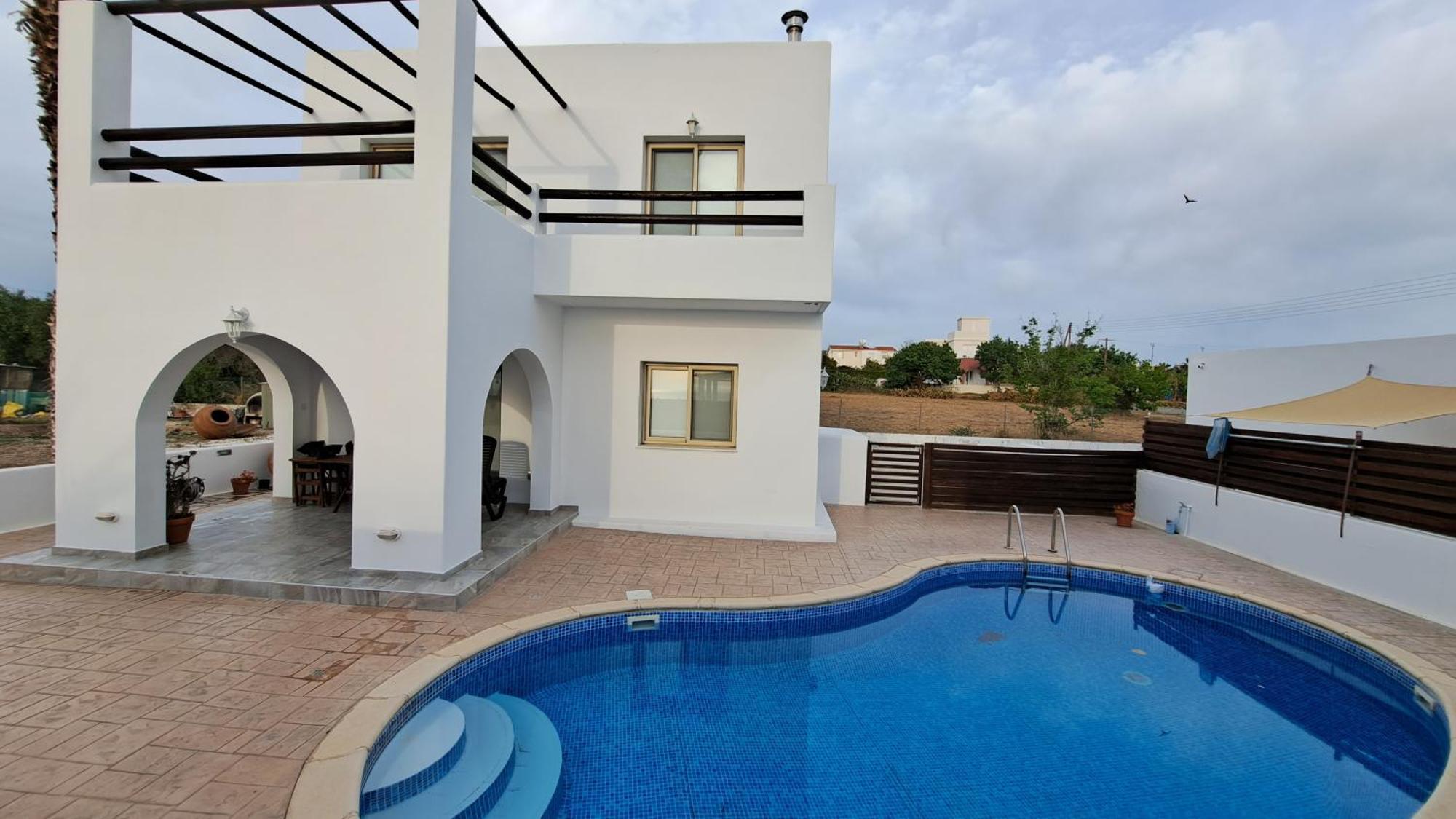 Nireas Villa *