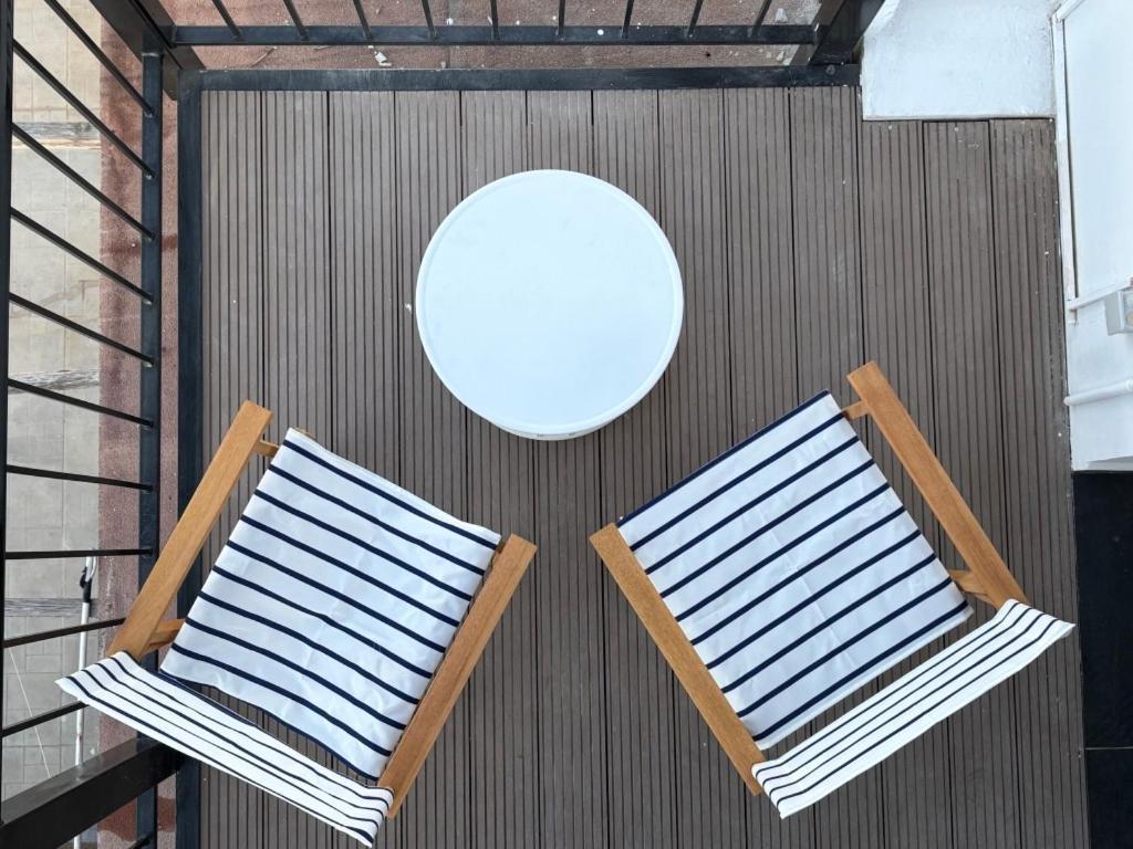 Venus Seaview 2b, Rooftop, Prime Location,