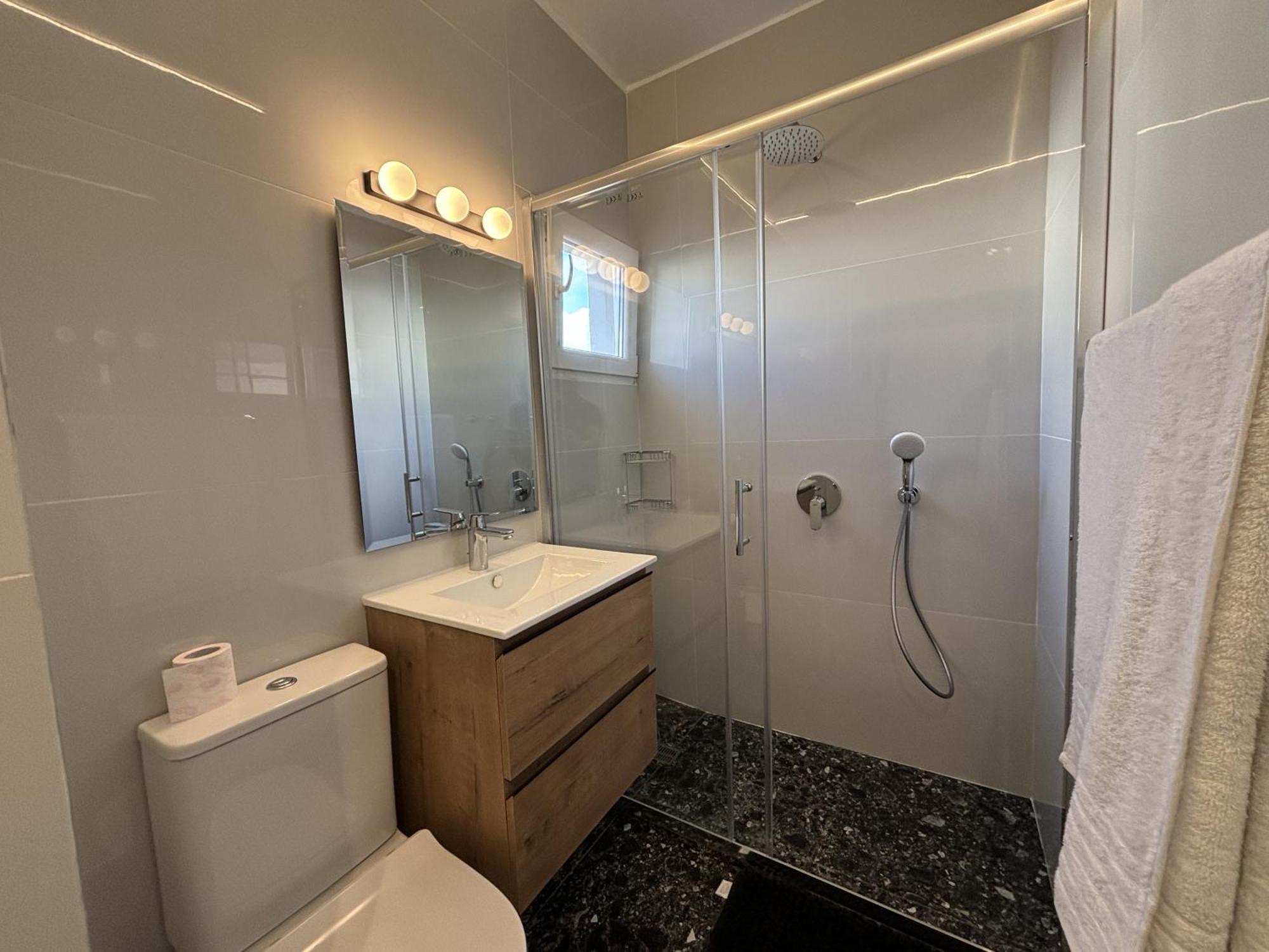 Apartment Venus Seaview 2b, Rooftop, Prime Location, *