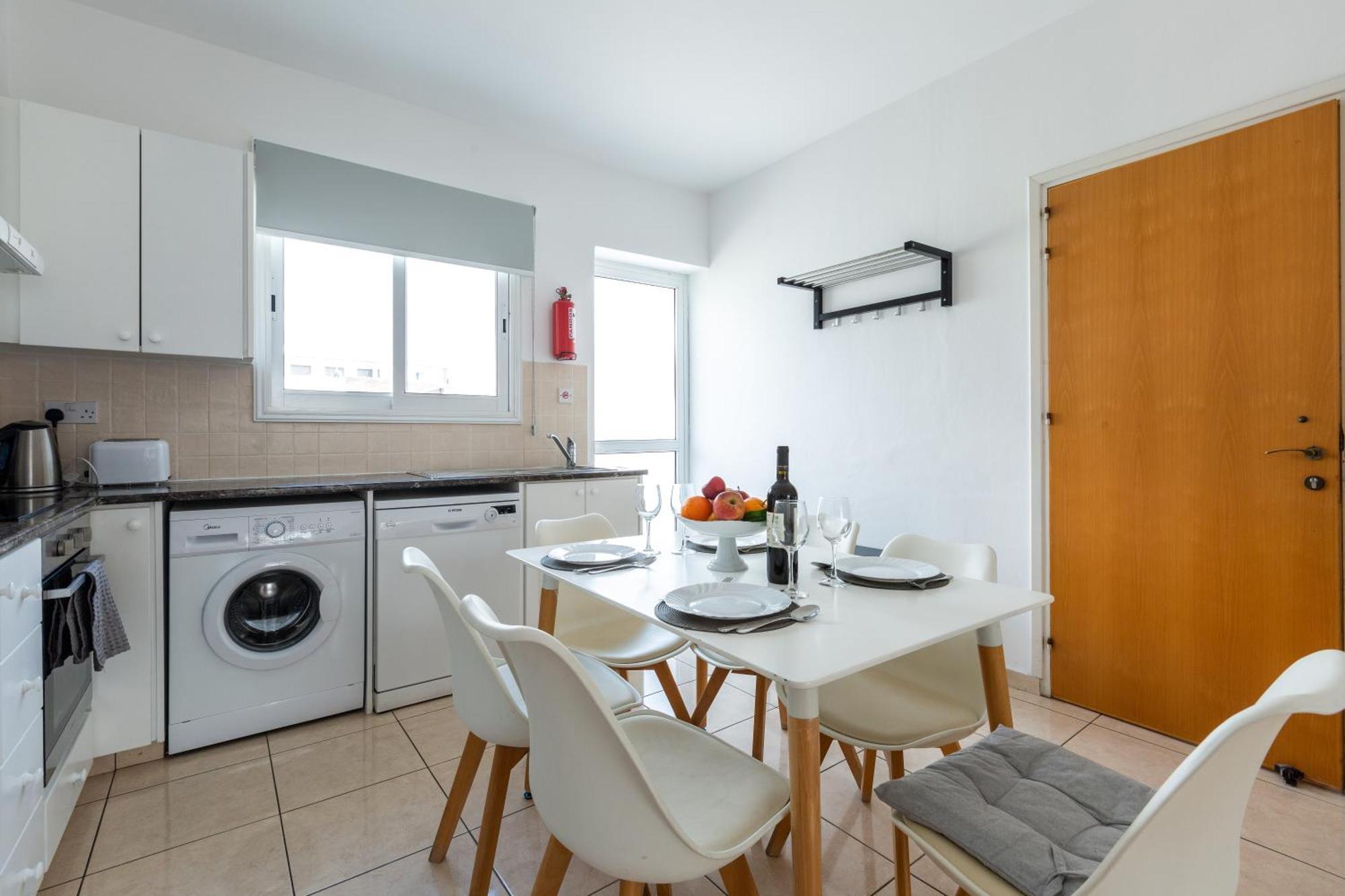 Apartment Beautiful 2 Bed In Cyprus Paphos