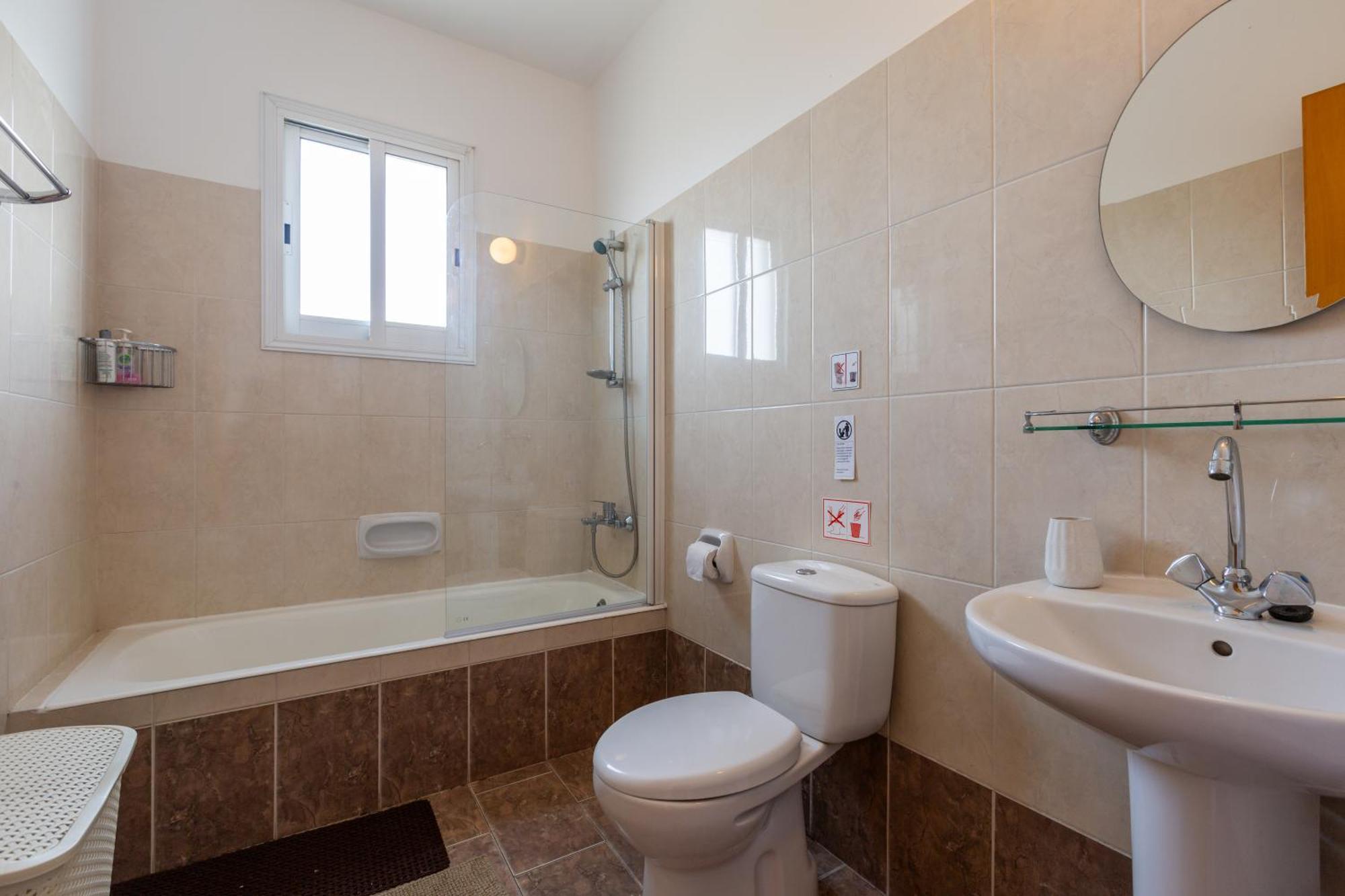 Beautiful 2 Bed In Cyprus Paphos