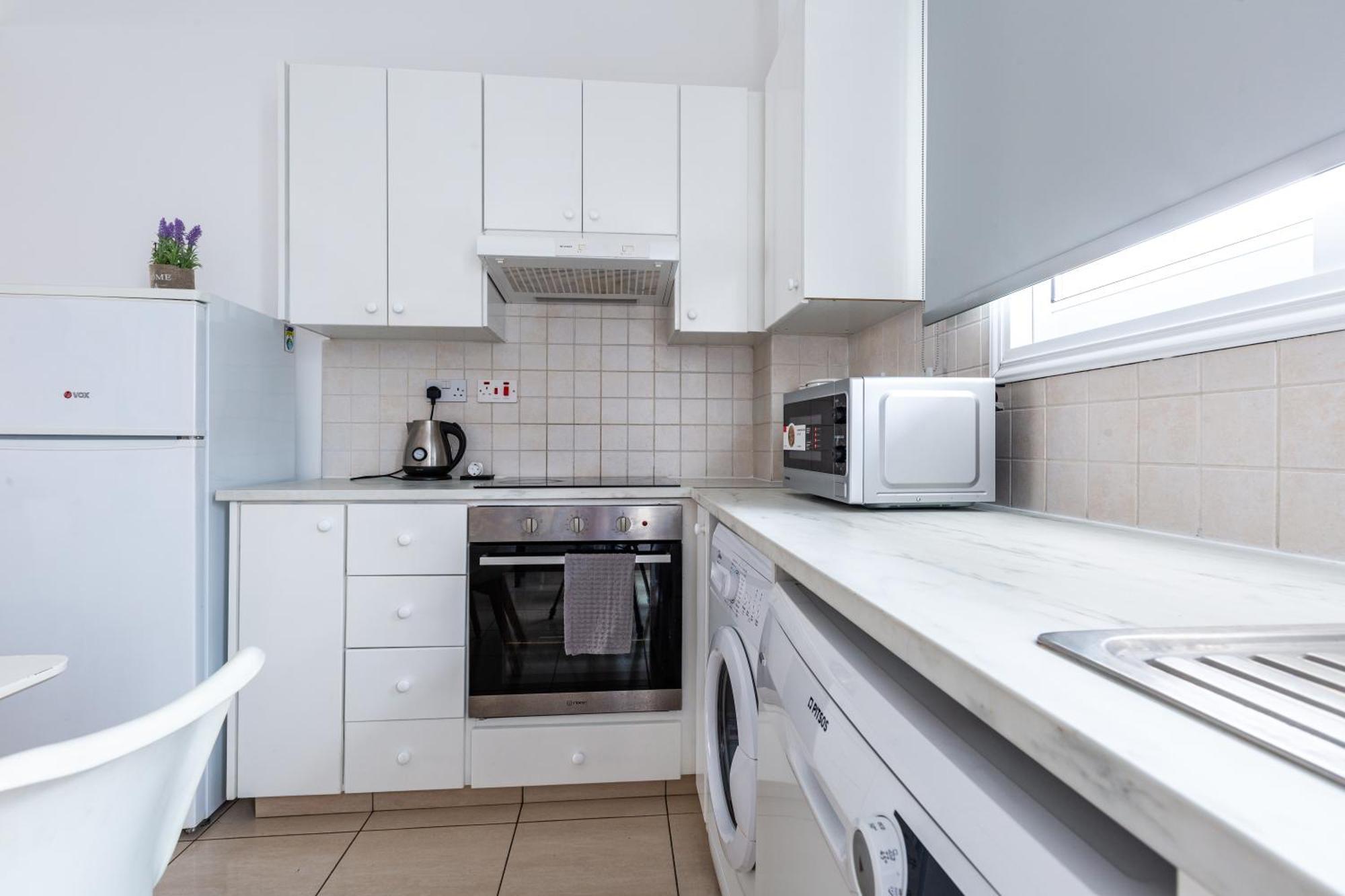 Beautiful 2 Bed In Cyprus Apartment