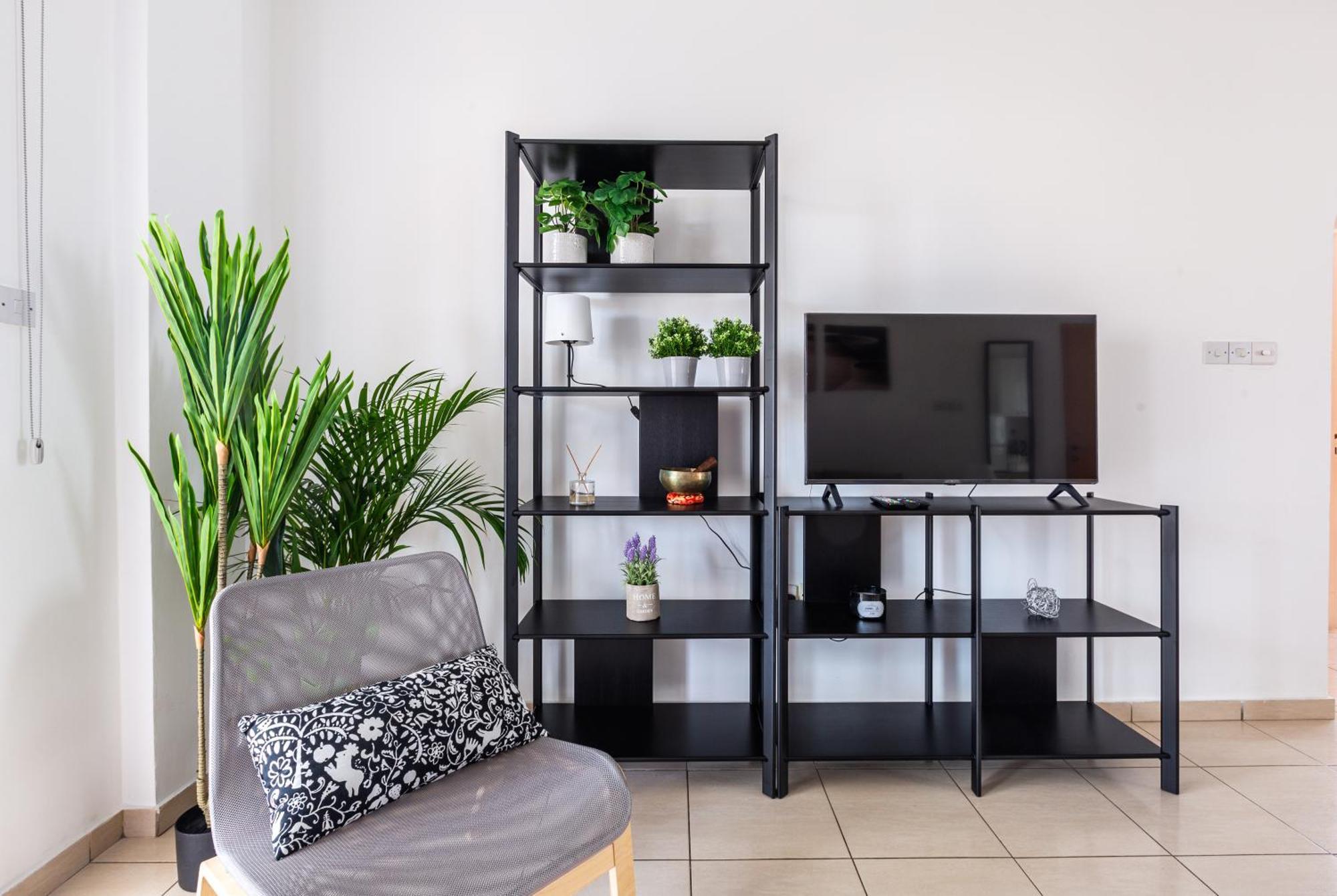Beautiful 2 Bed In Cyprus Apartment *