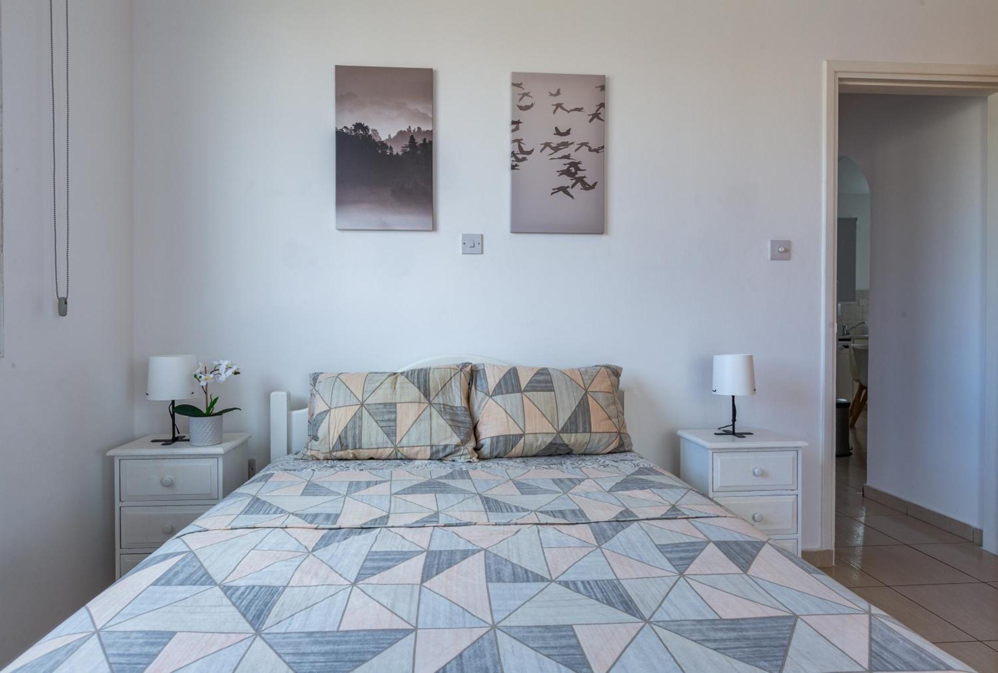 Beautiful 2 Bed In Cyprus Apartment Paphos