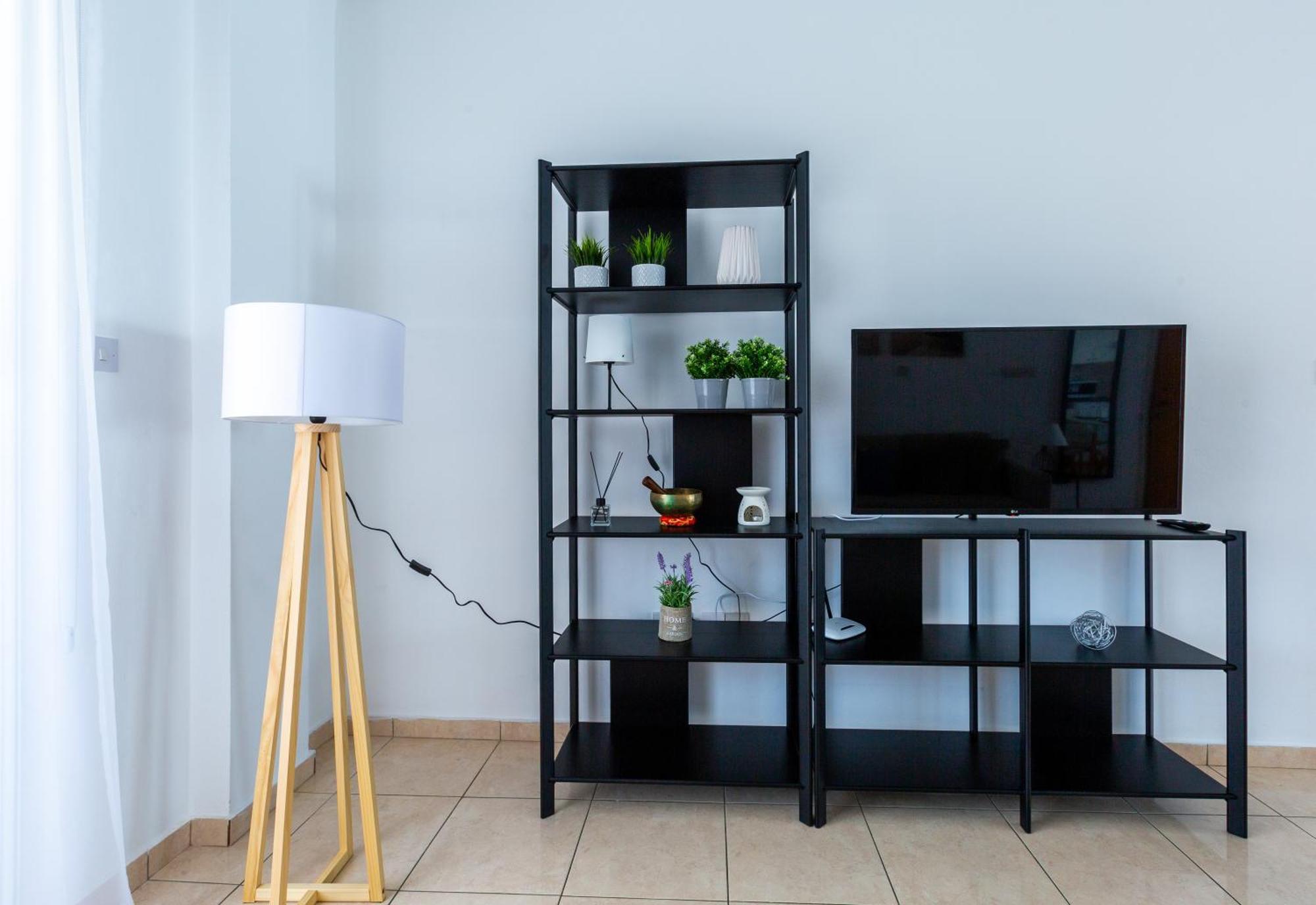 Beautiful 2 Bed In Cyprus Apartment *