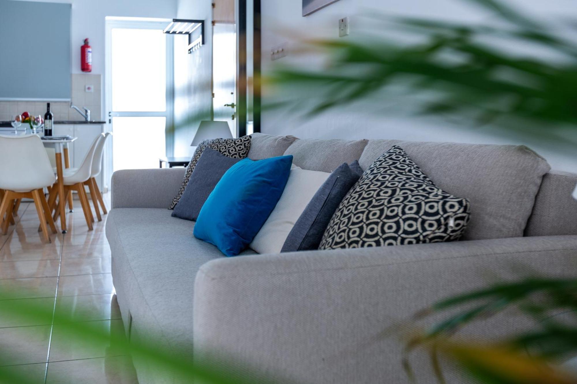 Apartment Beautiful 2 Bed In Cyprus *