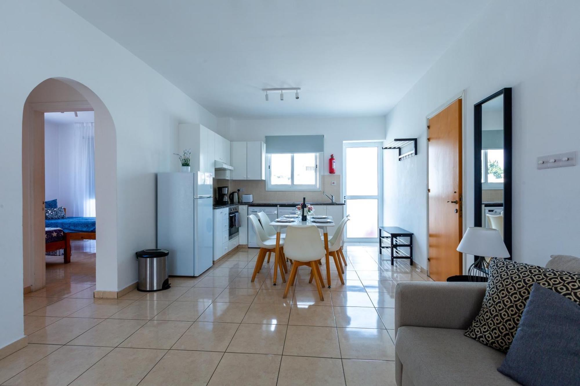 Beautiful 2 Bed In Cyprus Apartment *