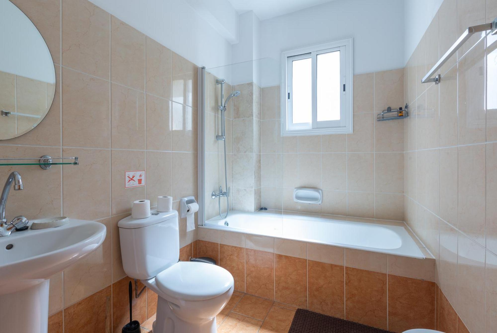 Beautiful 2 Bed In Cyprus Paphos
