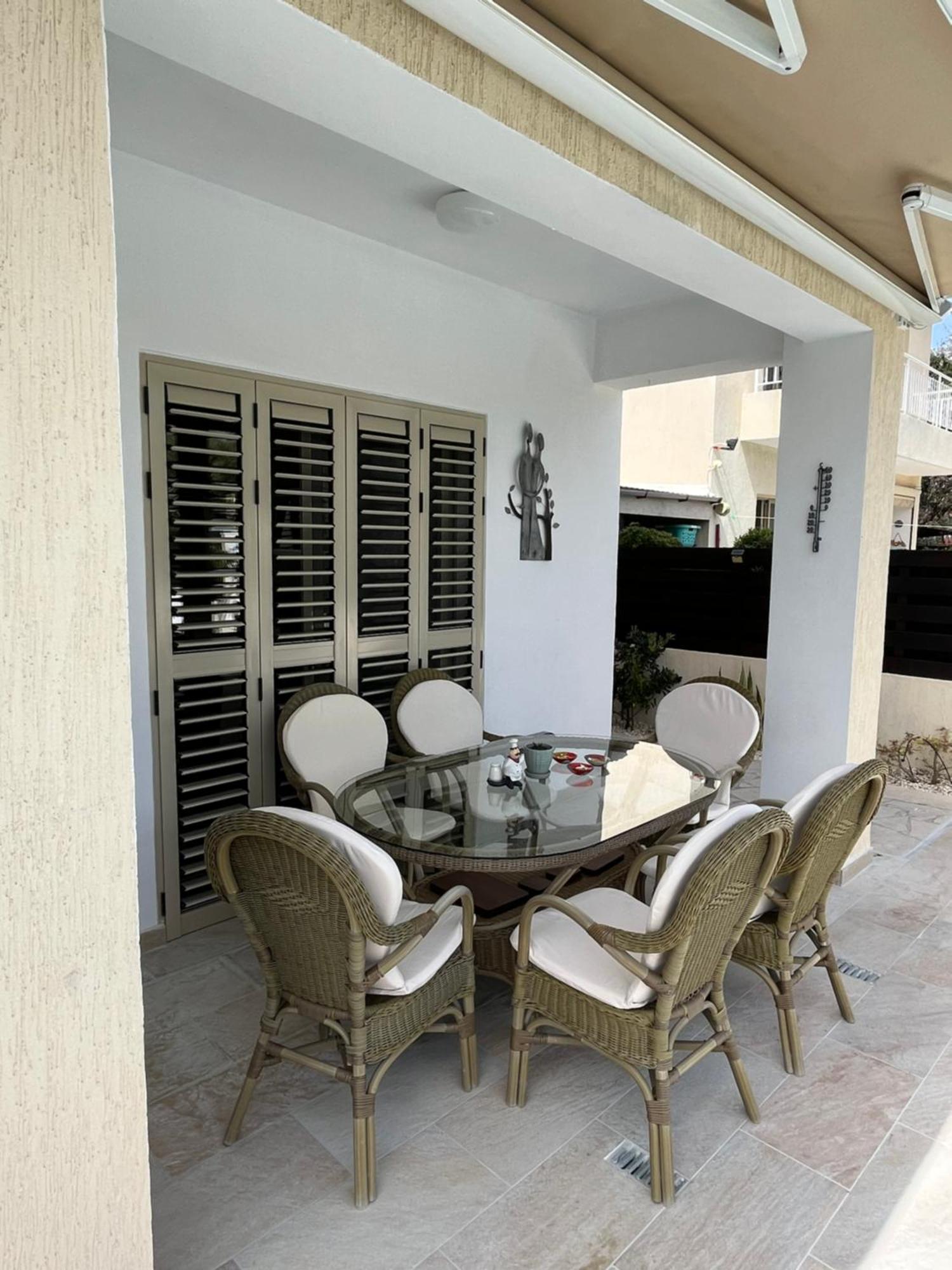 Villa Tala View *