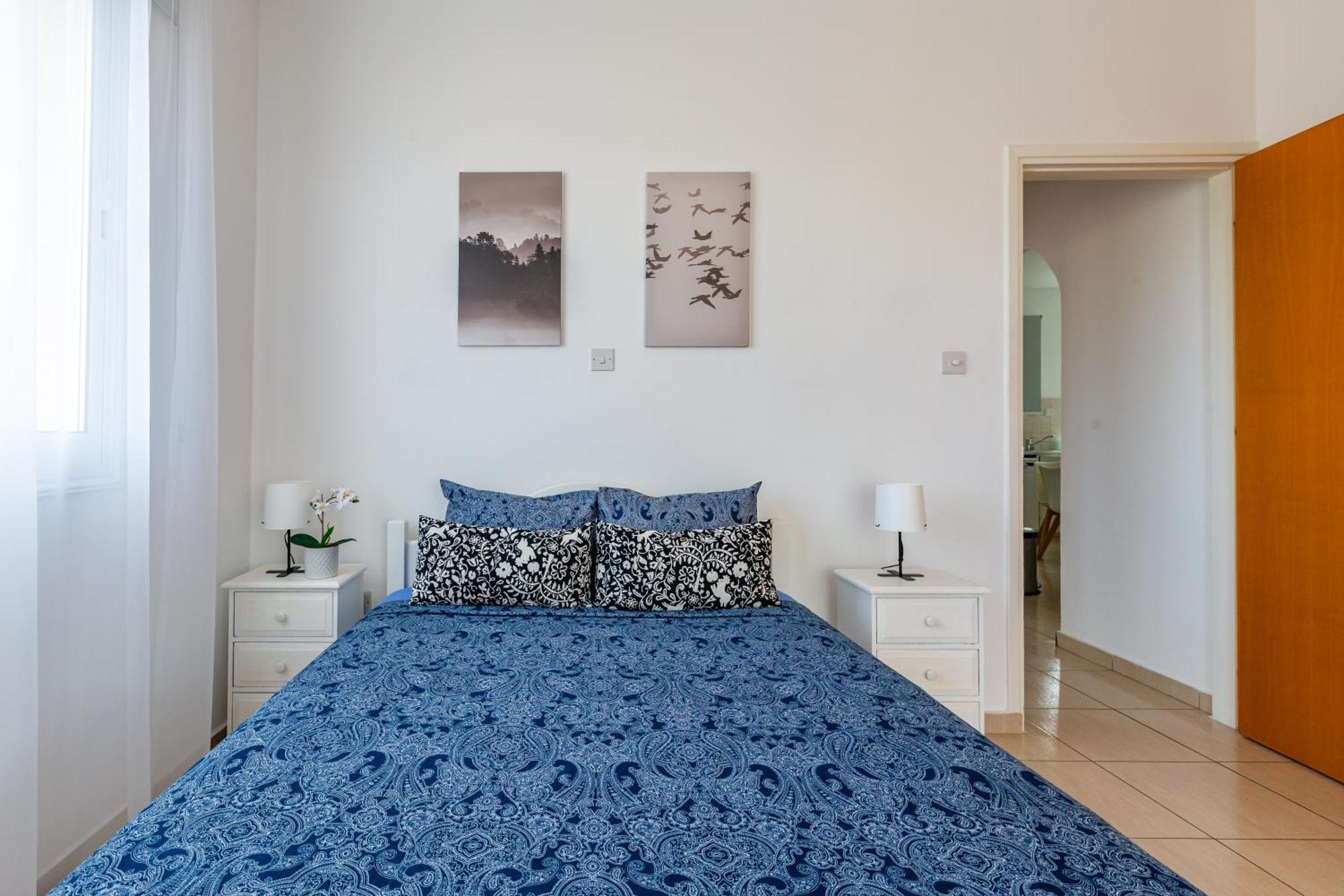 Just Renovated Beautiful 2 Bed Apartment In Paphos 5 Min Drive To The Beach Apartment *