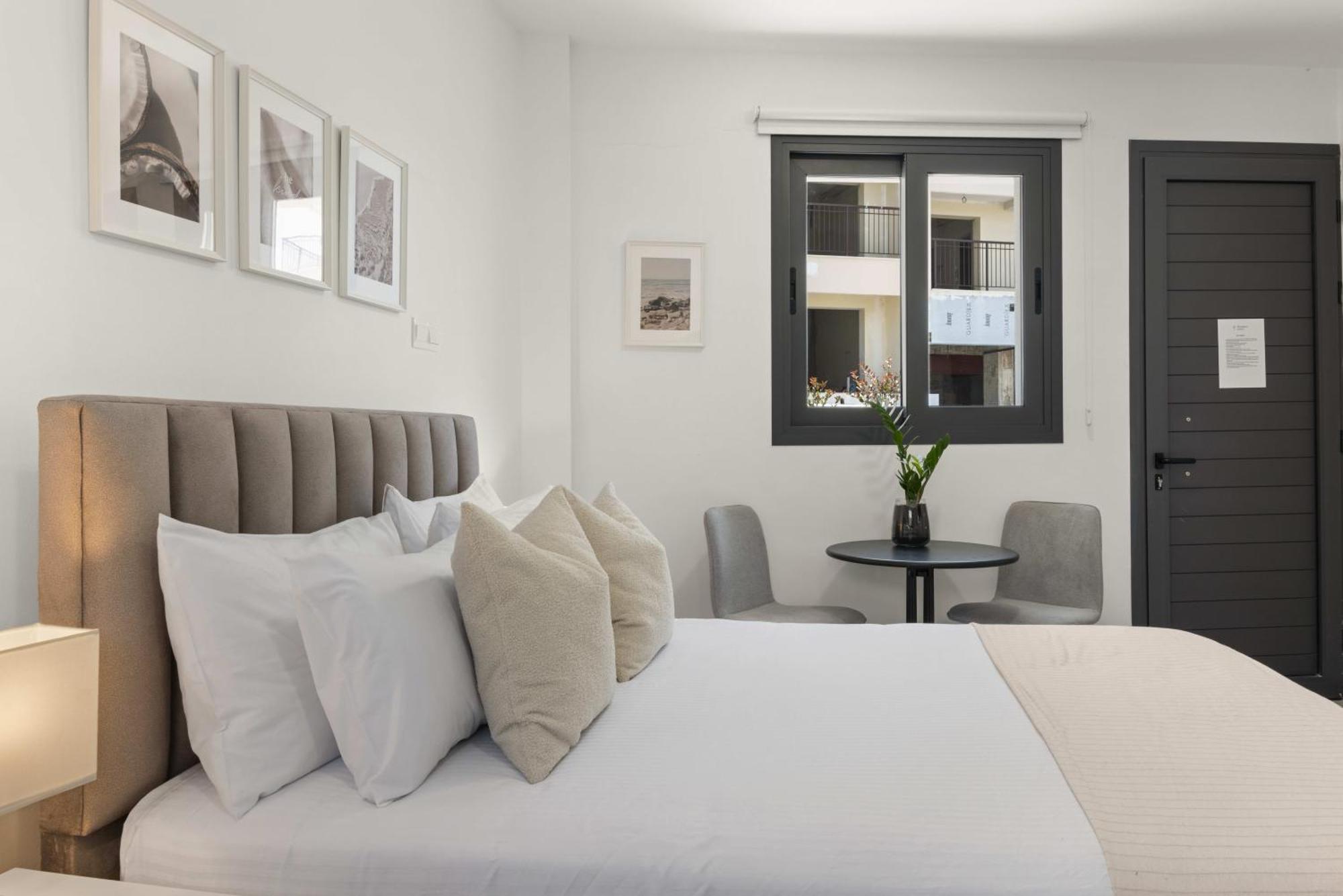 Phaedrus Living: Alkminis Seaside Verano