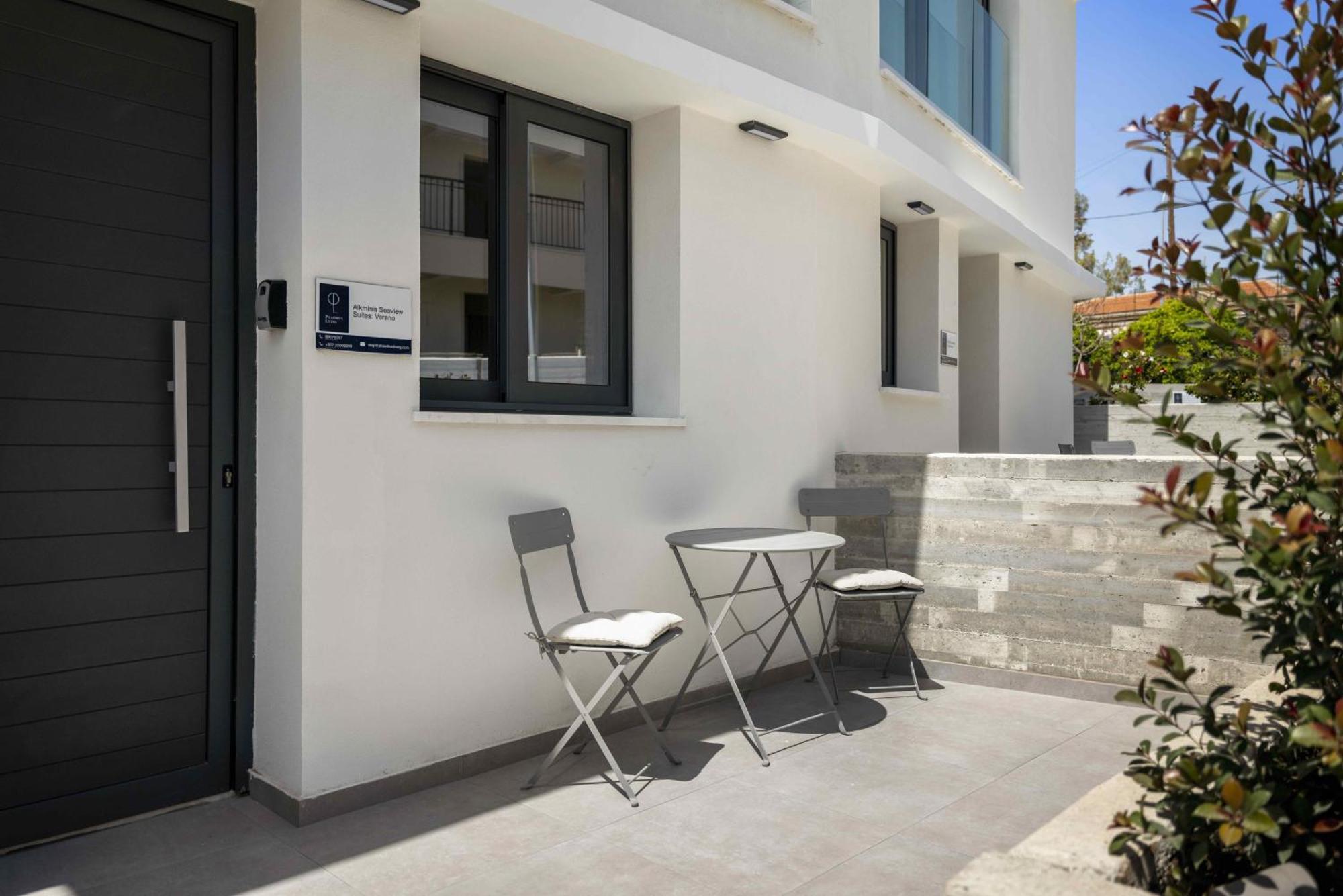 Apartment Phaedrus Living: Alkminis Seaside Verano *