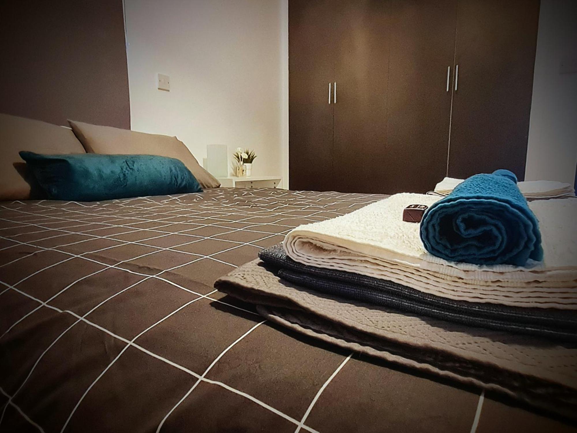 Blue Pearl With Pool In Kato Paphos