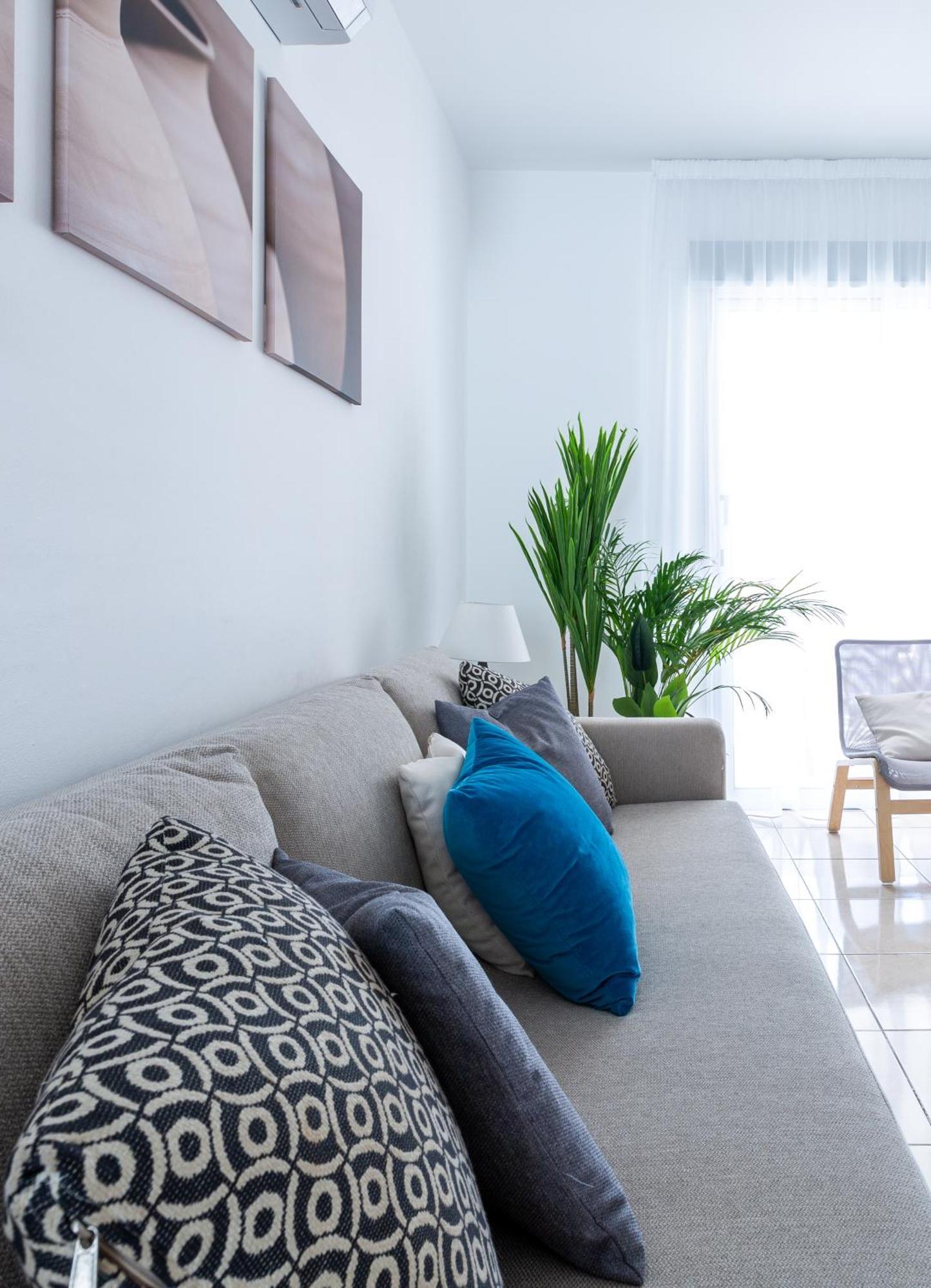 Apartment Just Renovated Beautiful 2 Bed Apartment In Paphos 5 Min Drive To The Beach