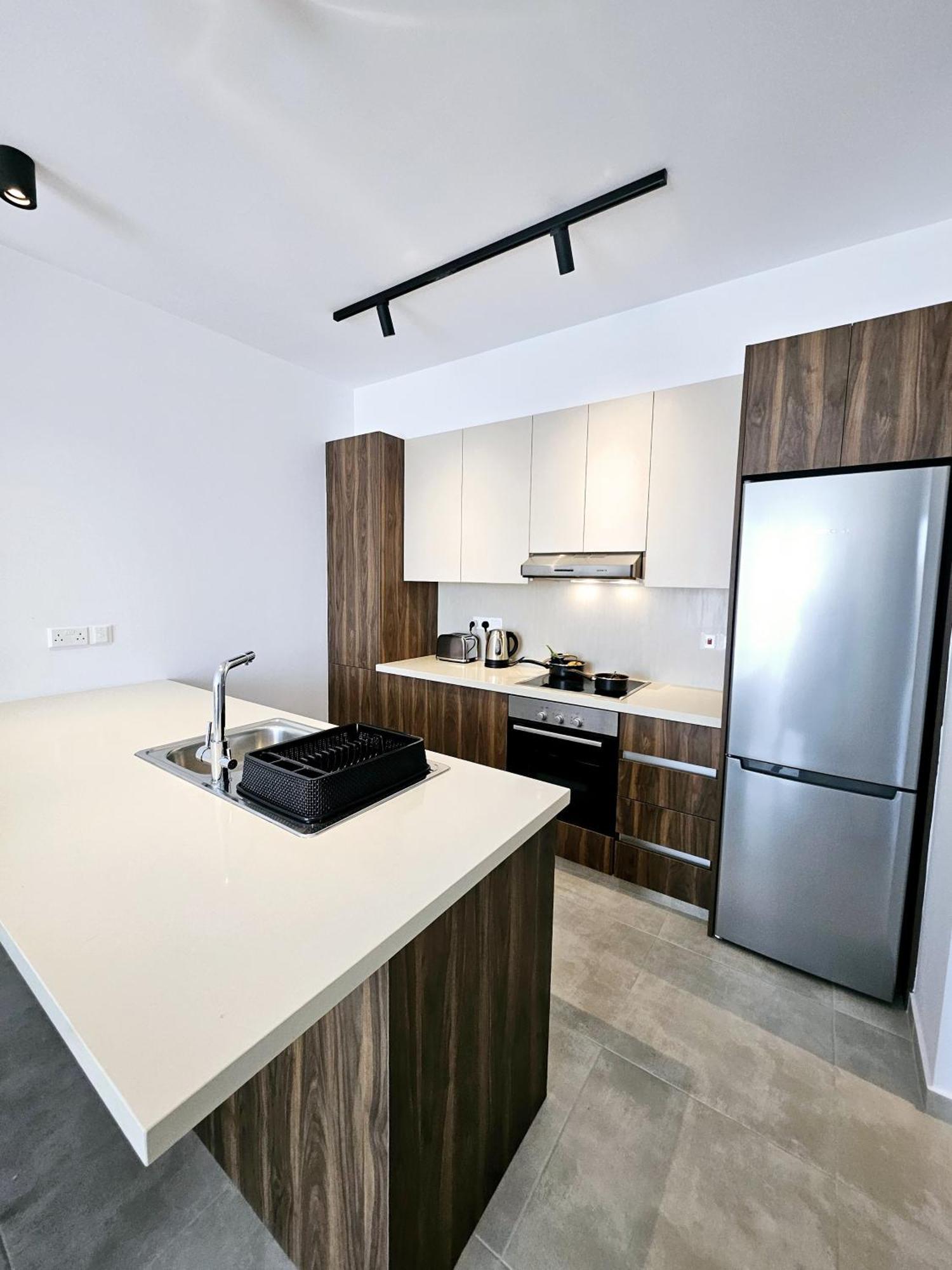 One Bedroom Apartment, Universal Residences *