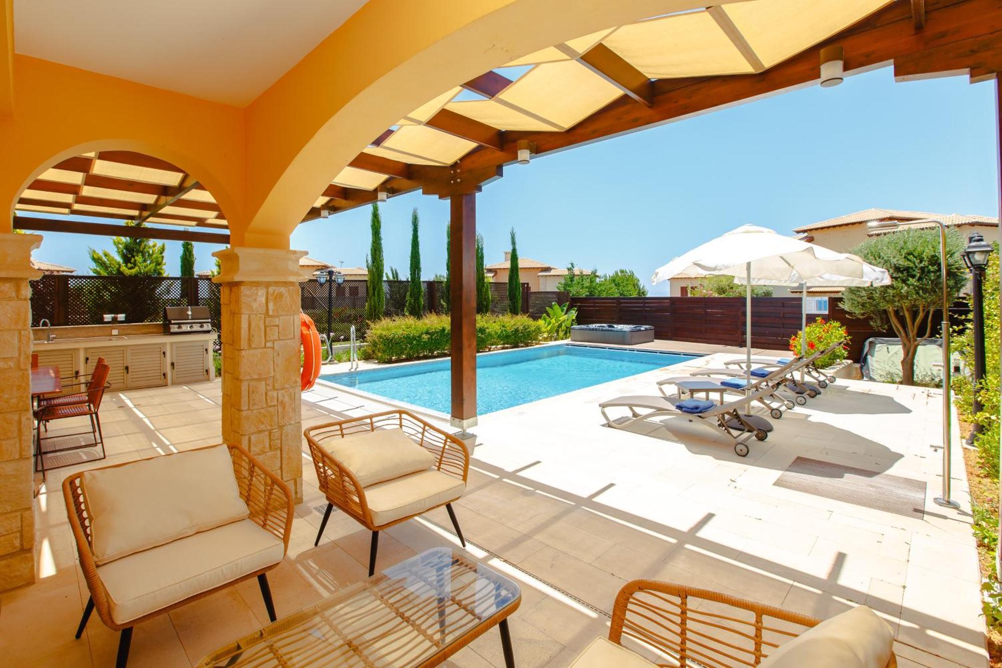 Villa Luxury Aj 06 With Private Heated Pool Paphos