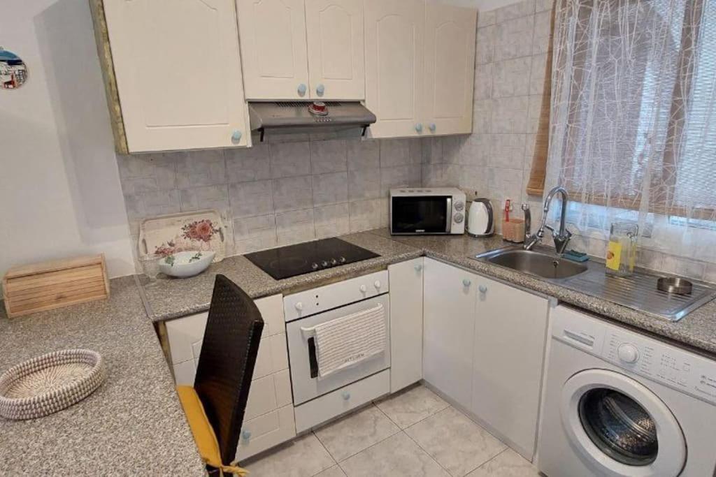 Rhodes Gardens Apartment Paphos