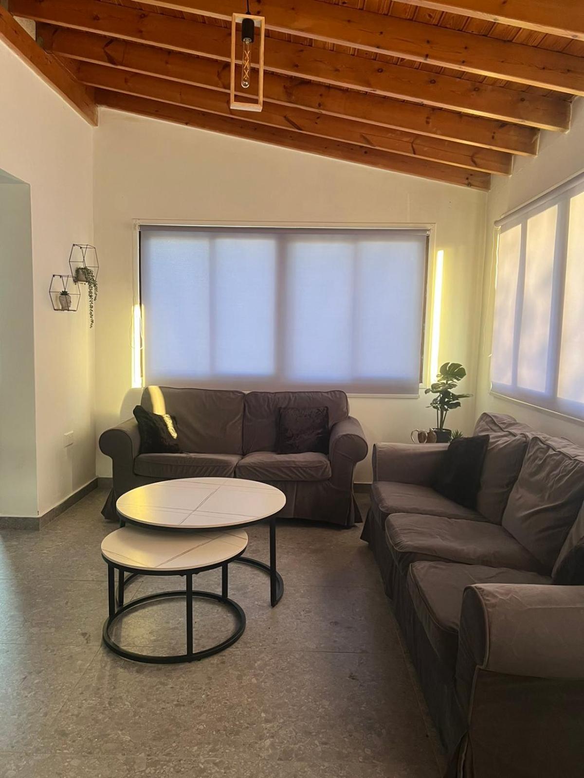 Anavargos Apartment *