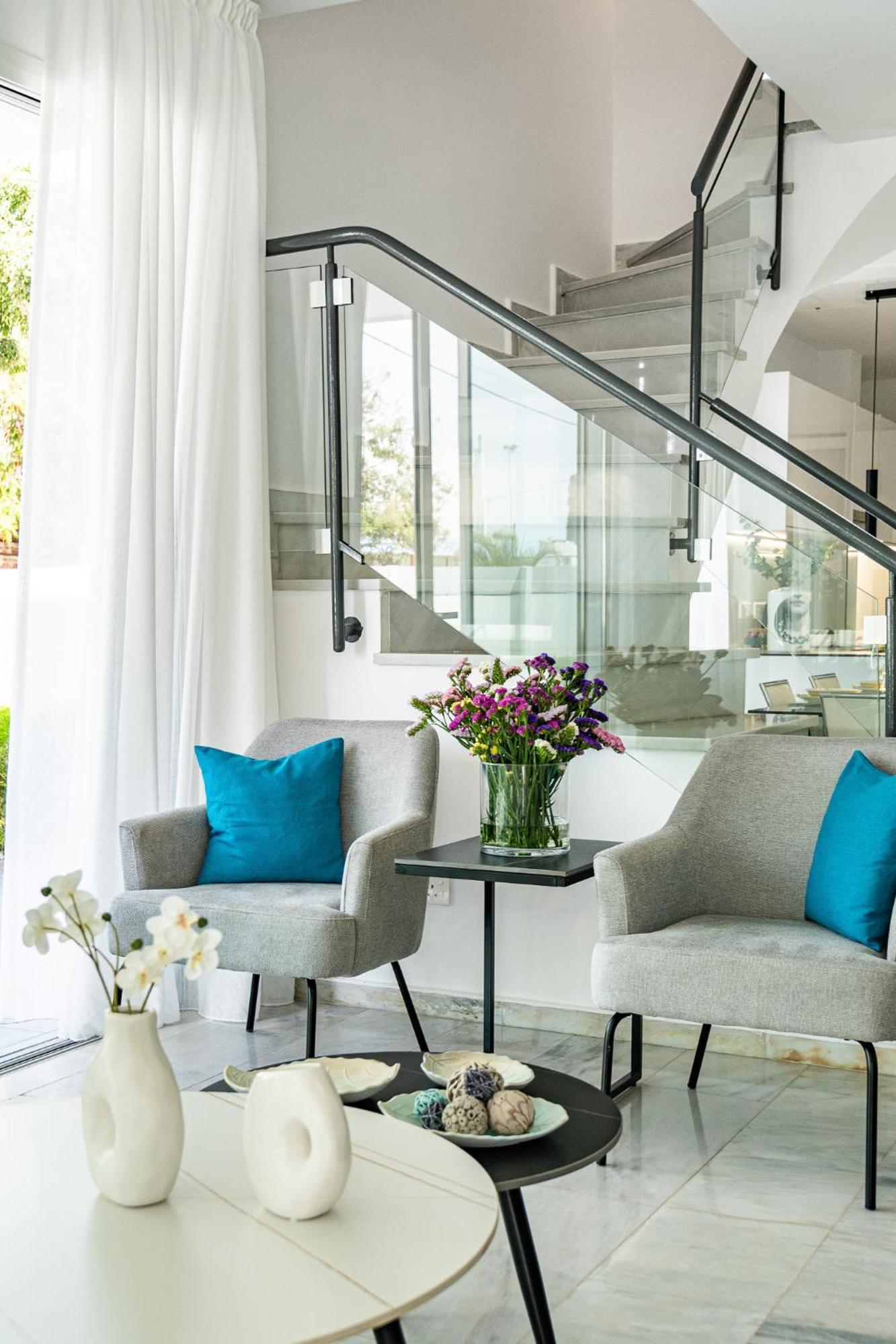 Pousada Luxurious One Maisonette By Ezoria Paphos