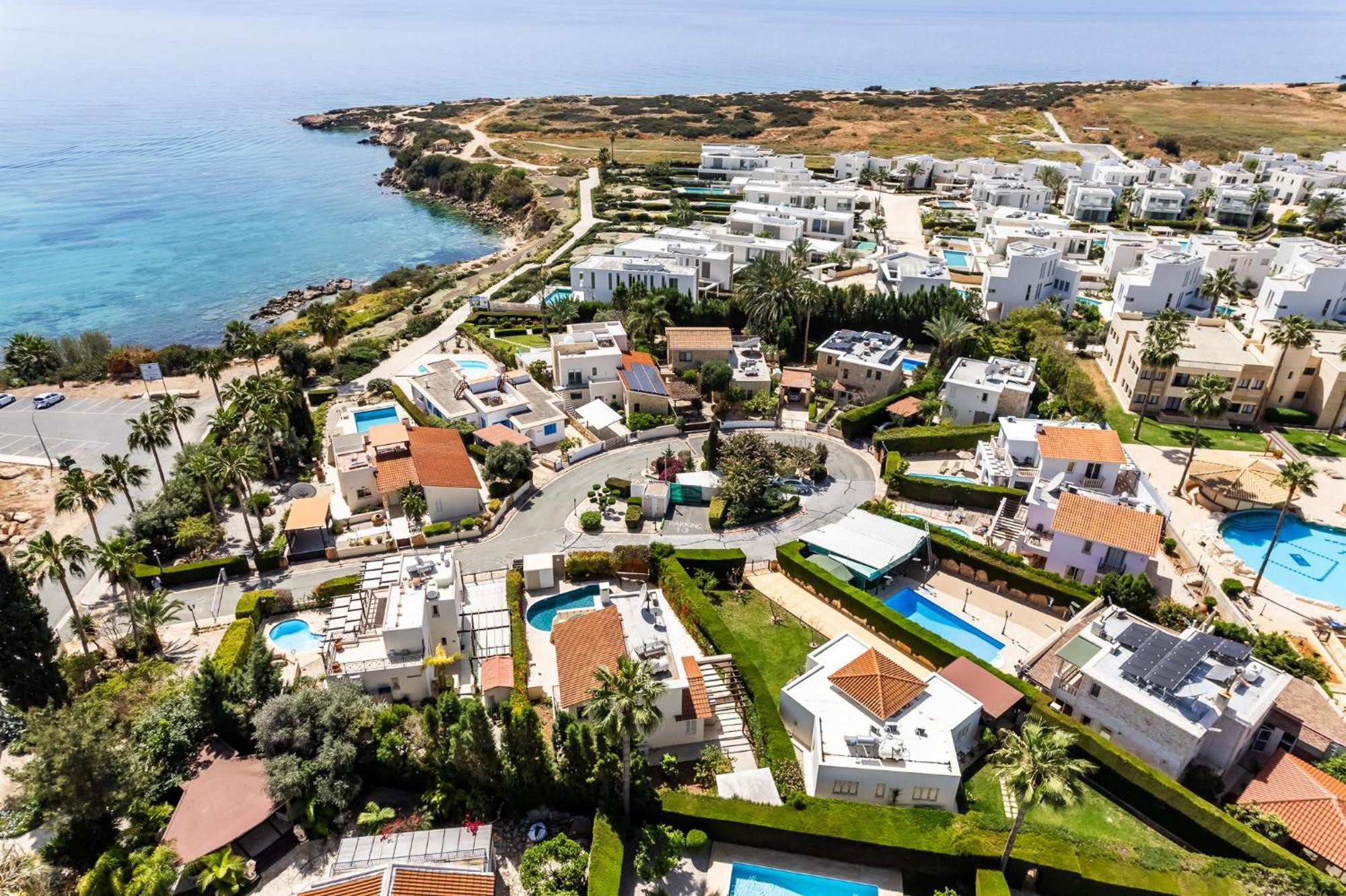Corallia By Ezoria Paphos