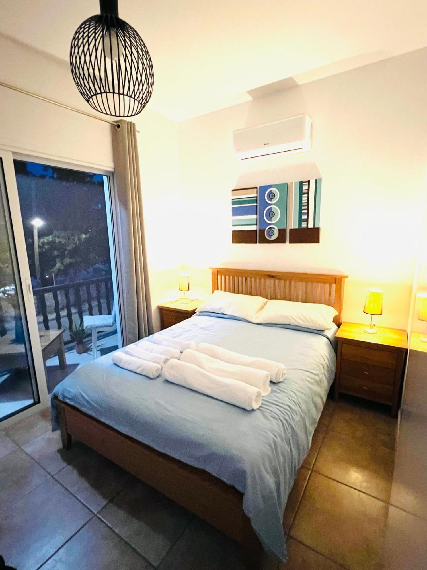 Cosy Sunny One Bedroom