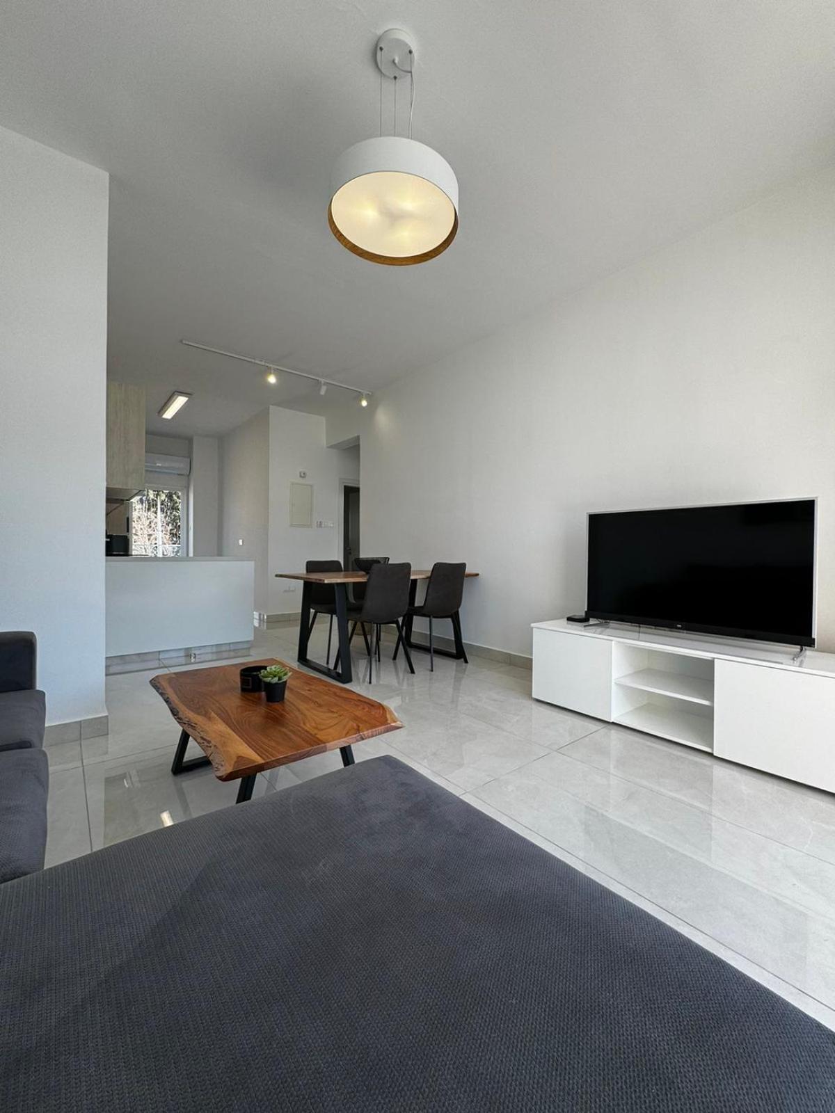 Seaside Gem 2-beds Apartment Paphos