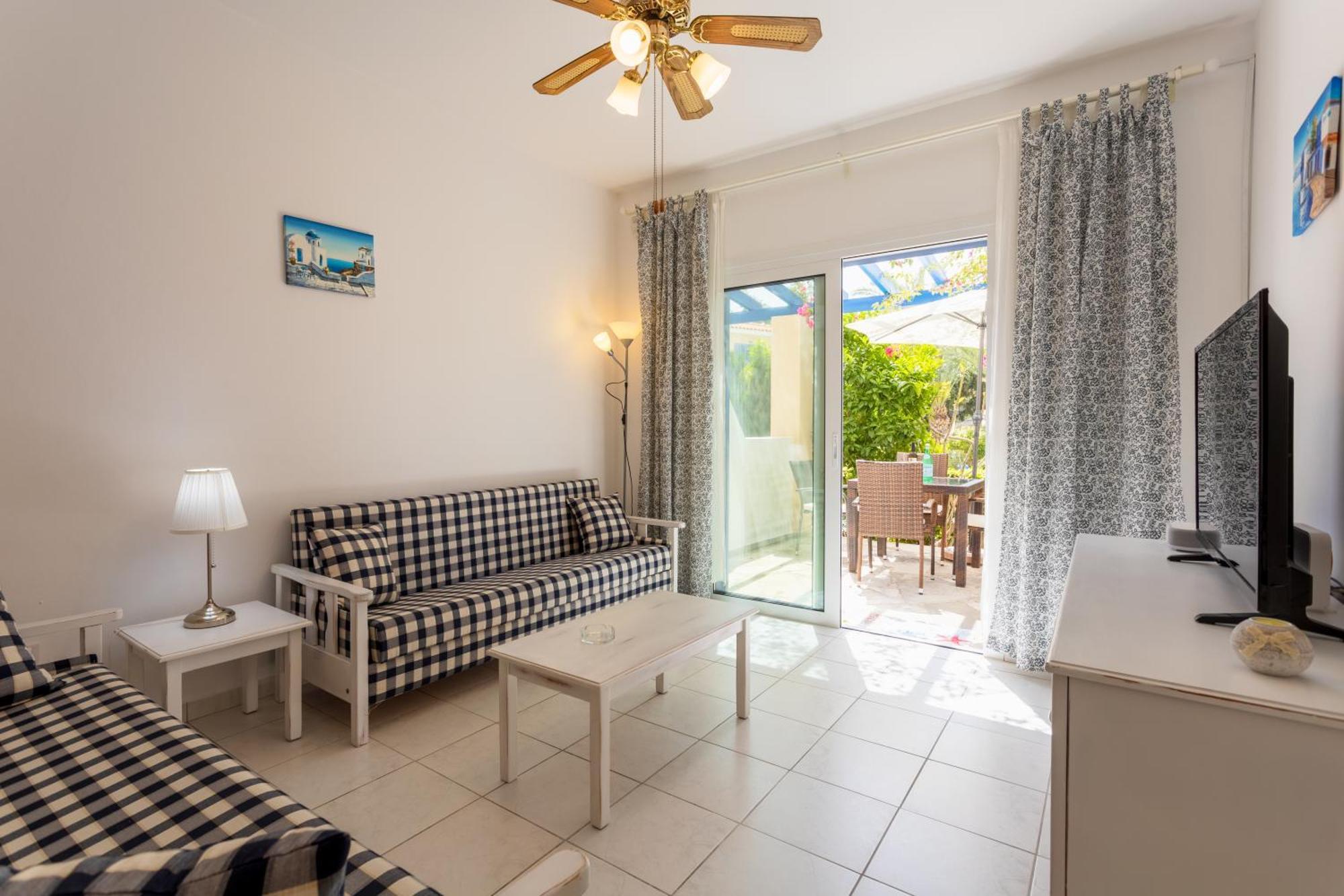 Apartment Regina Gardens Lovely