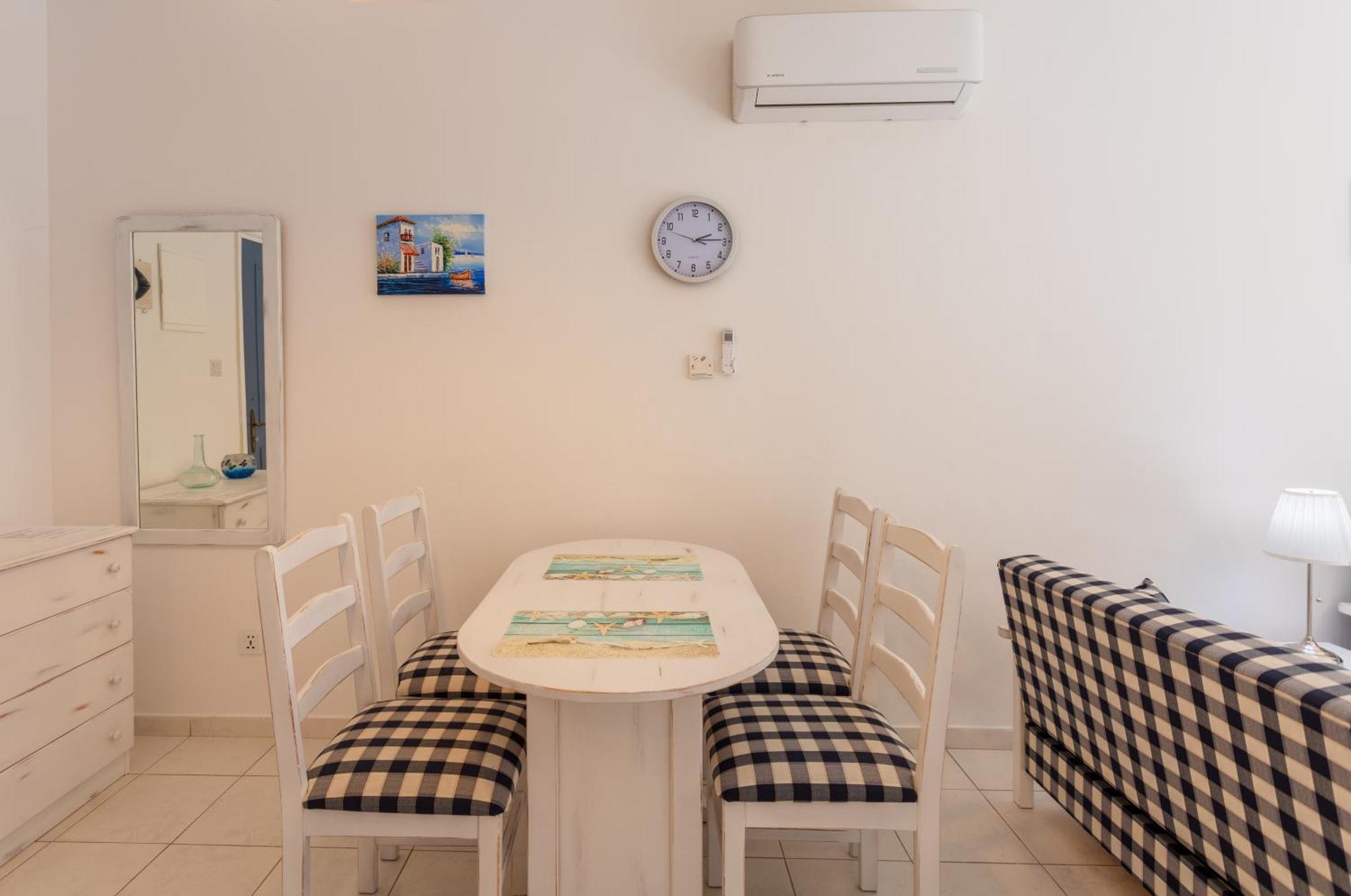 Apartment Regina Gardens Lovely *