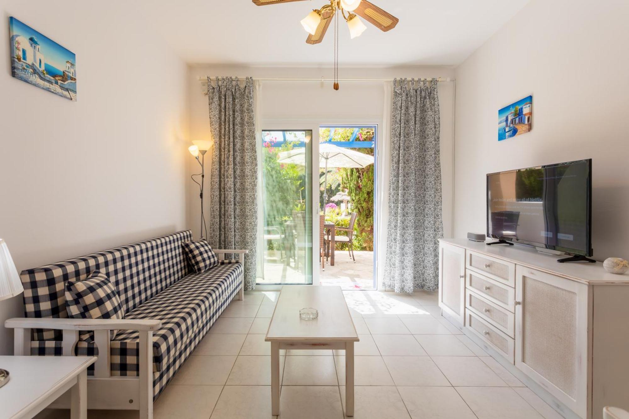 Apartment Regina Gardens Lovely Paphos