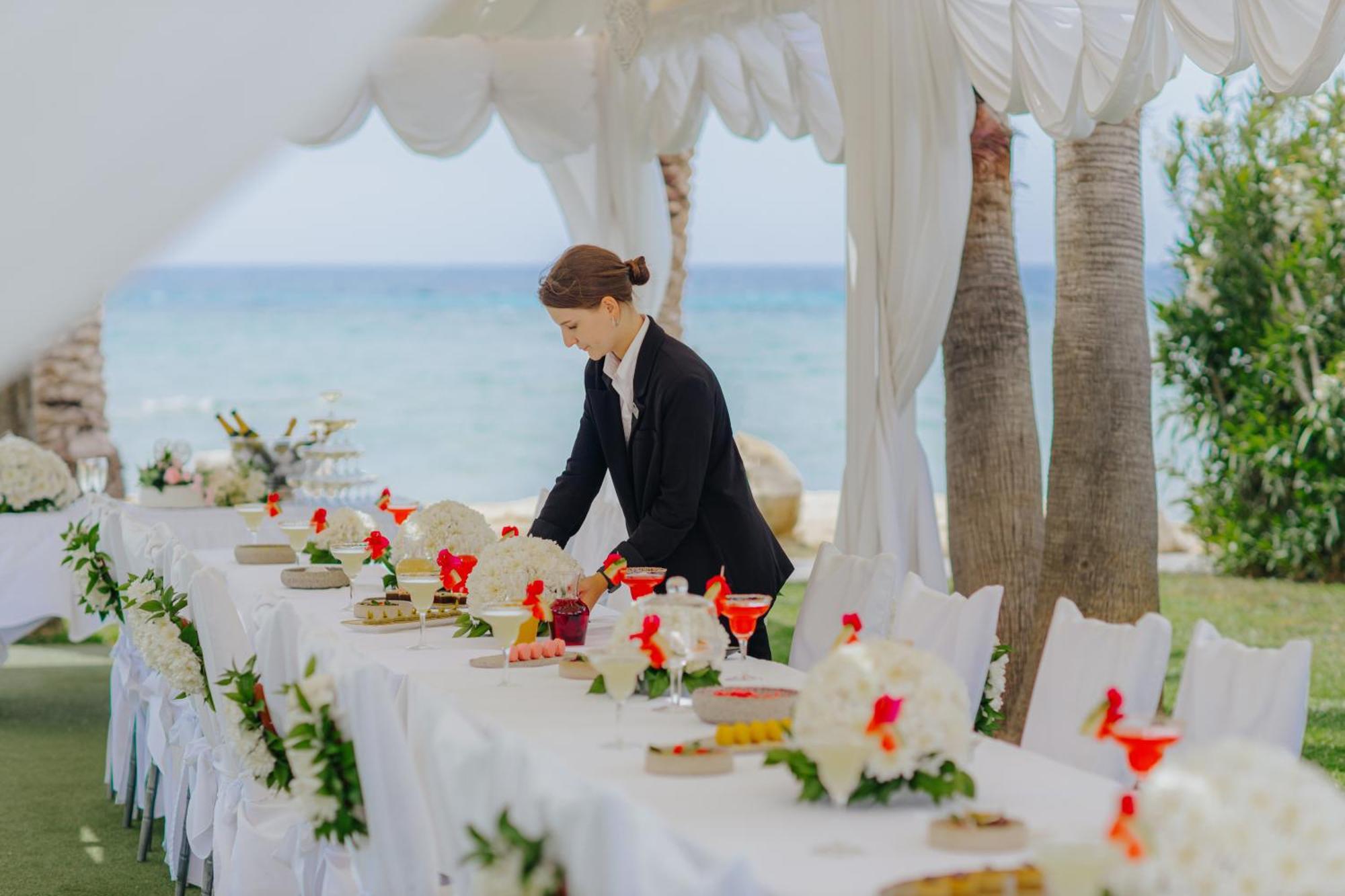 Resort Louis Phaethon