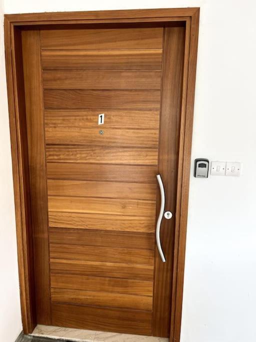 Apartment Pafia Crown-jewel 2b, Pool, Prime Location,