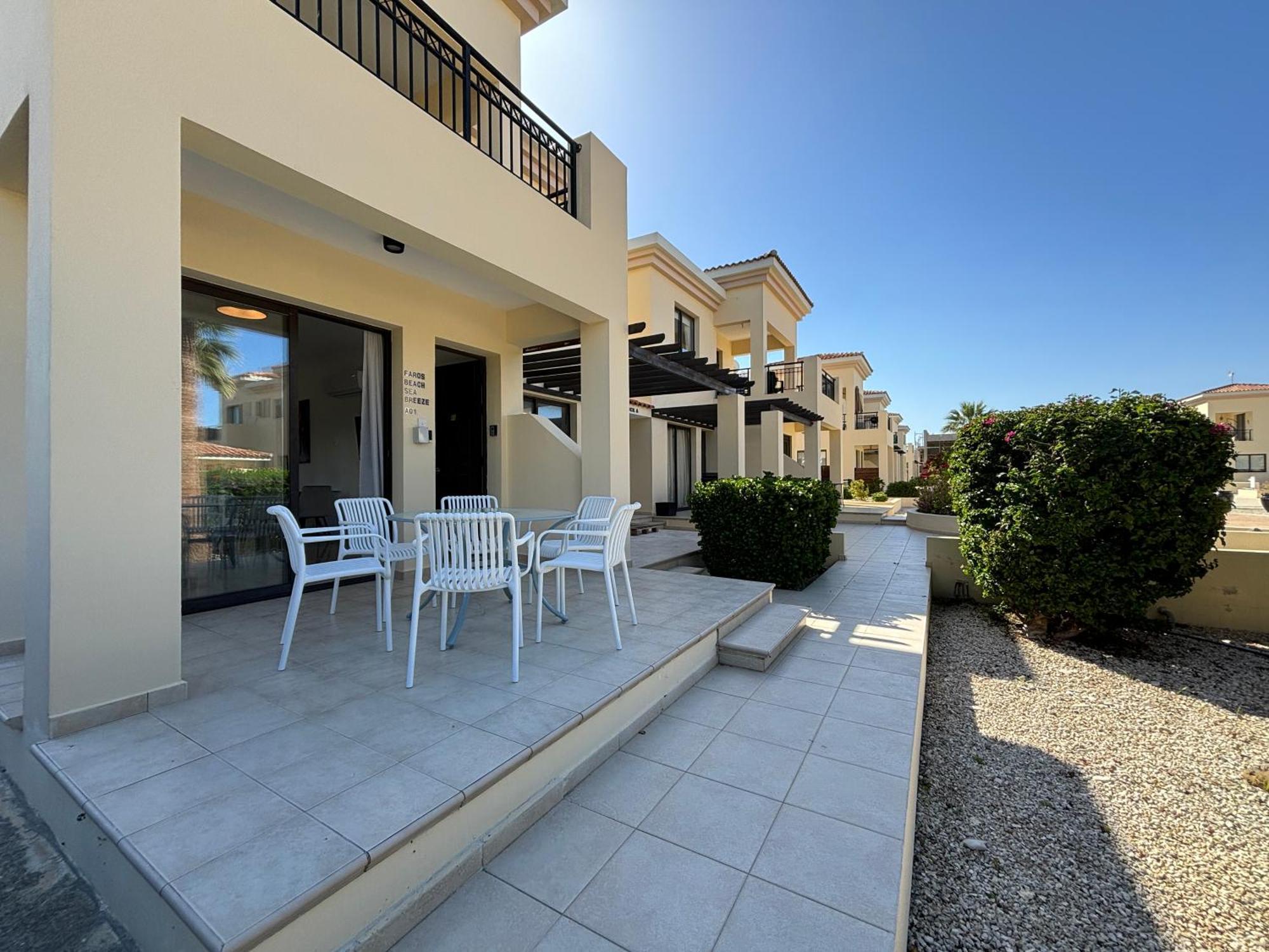 Apartment Faros Seabreeze 1b, Pool, Seaside,
