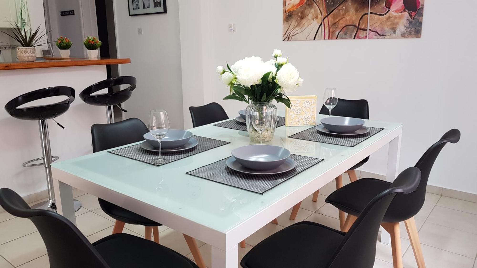 Paradise Gardens Iv 2 Bd Amazing * Paphos