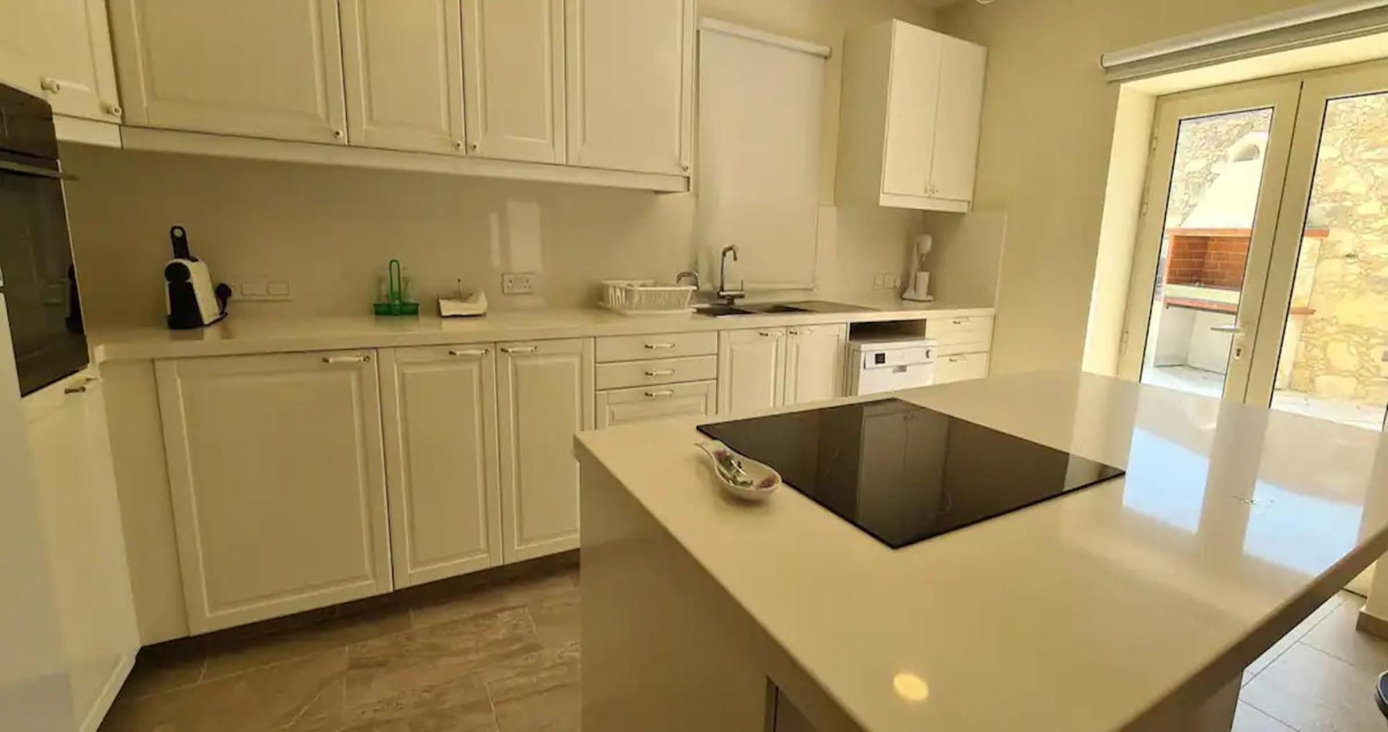 Villa Neo Chorio Town House *