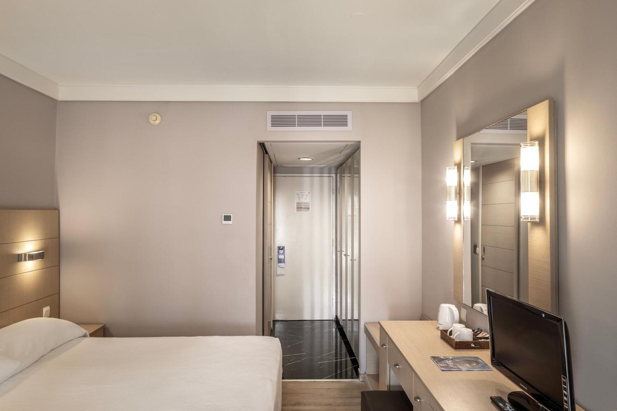 Hotel Louis Ledra 4*
