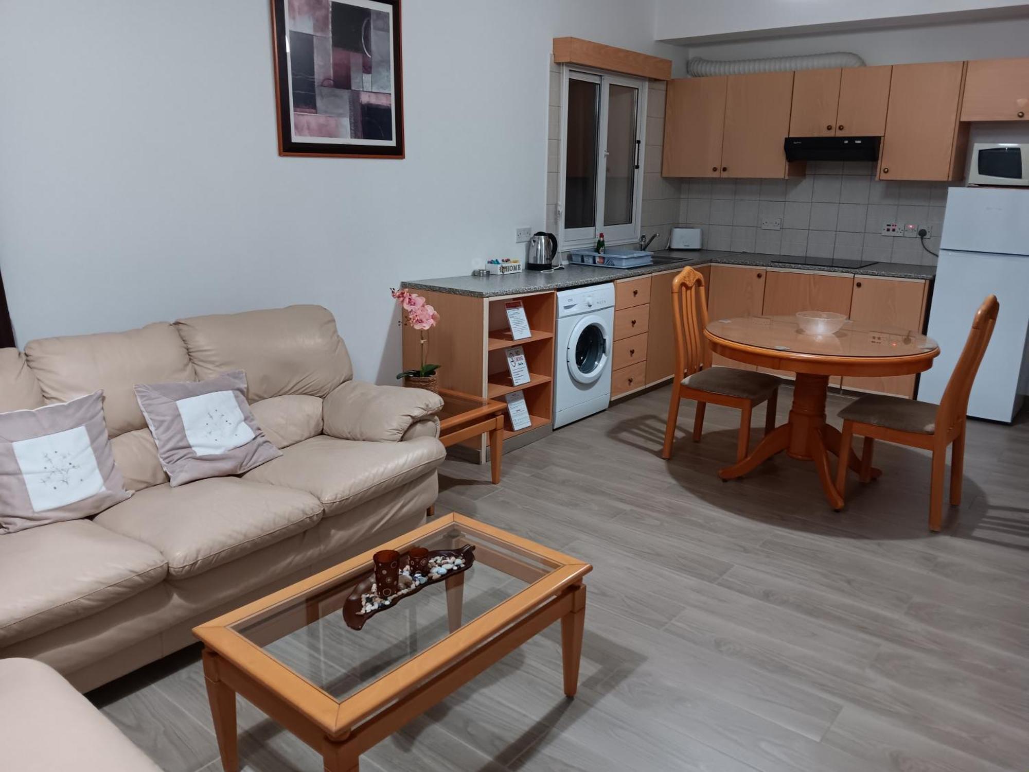 Pari Apartment Paphos